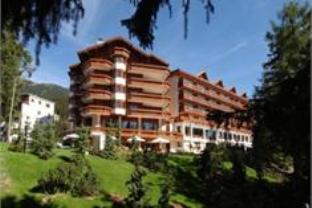 Ngoại cảnh khách sạn