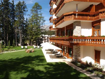 Ngoại cảnh khách sạn