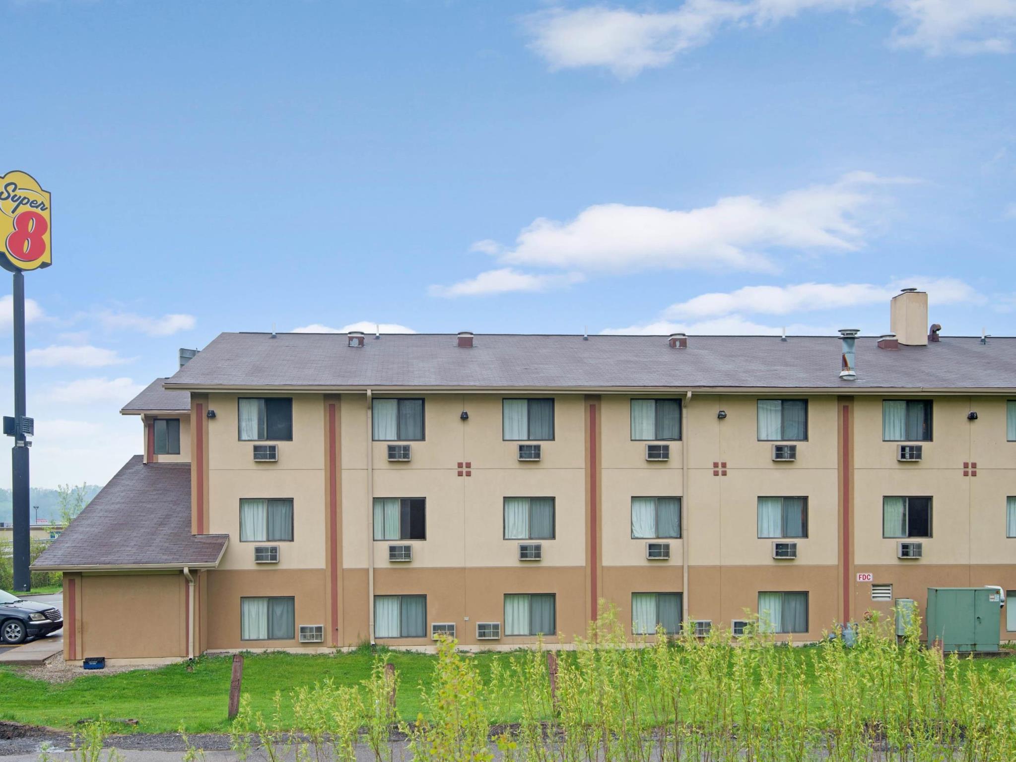 Ngoại cảnh khách sạn