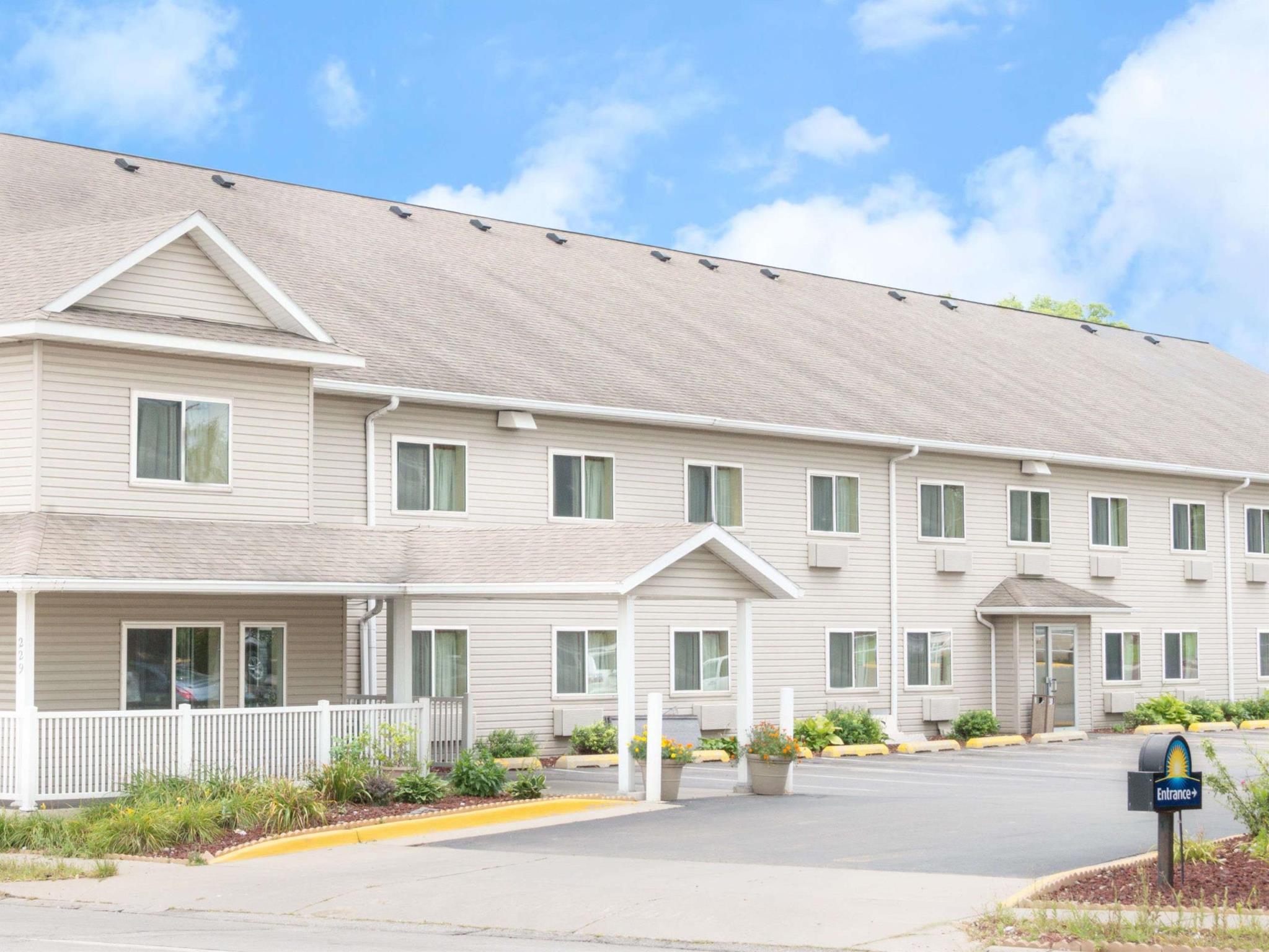 Ngoại cảnh khách sạn