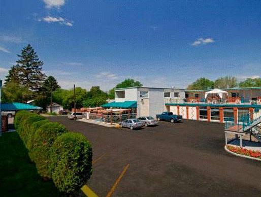 Ngoại cảnh khách sạn