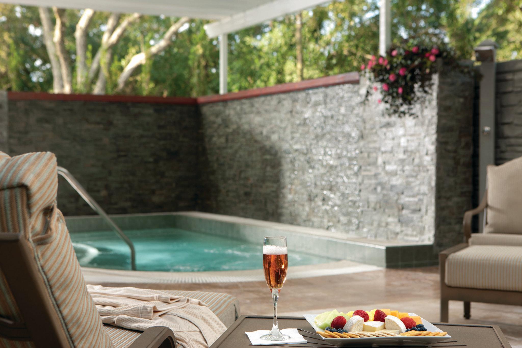 Bồn tắm nước nóng