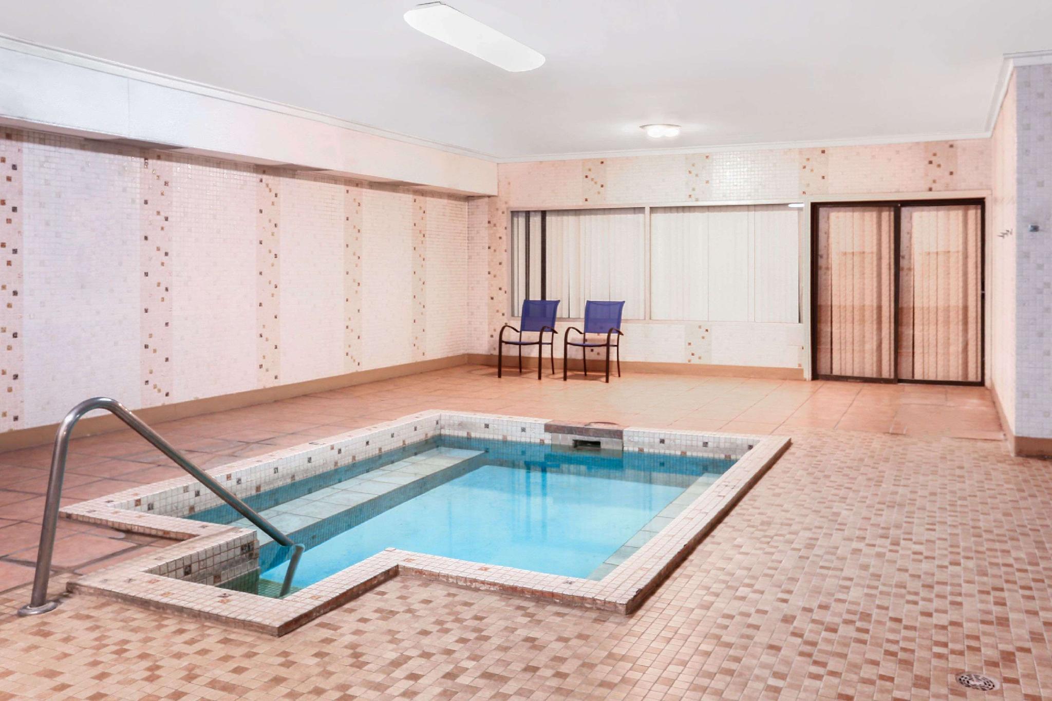 Bồn tắm nước nóng