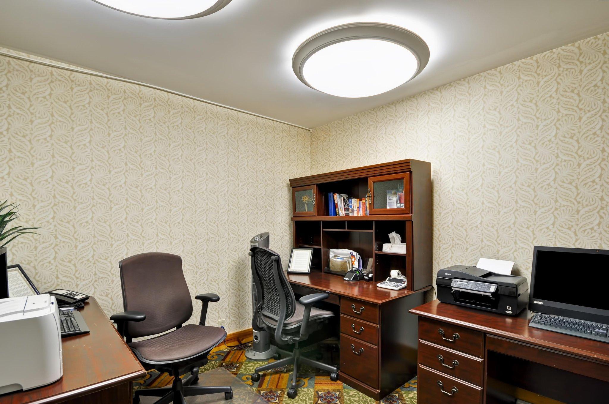 Trung tâm hội nghị