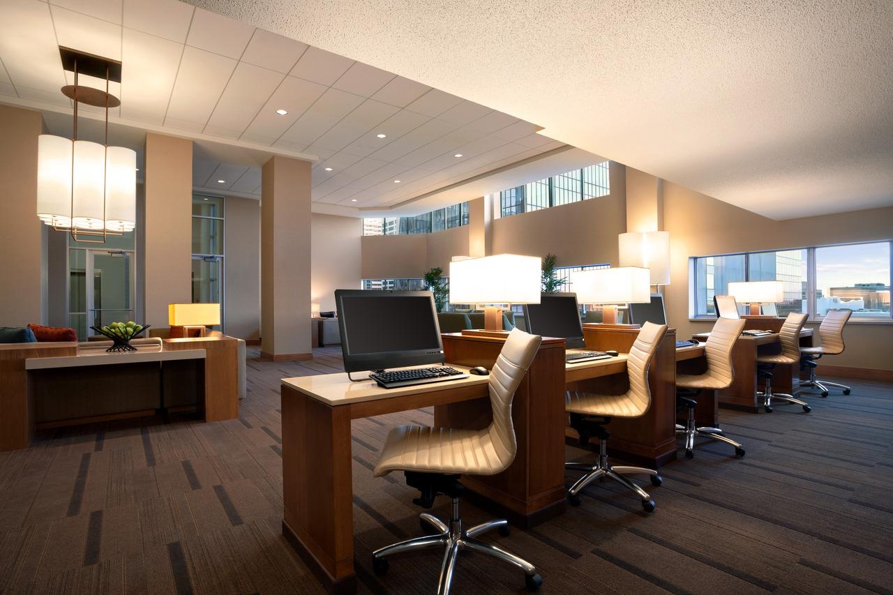 Trung tâm hội nghị