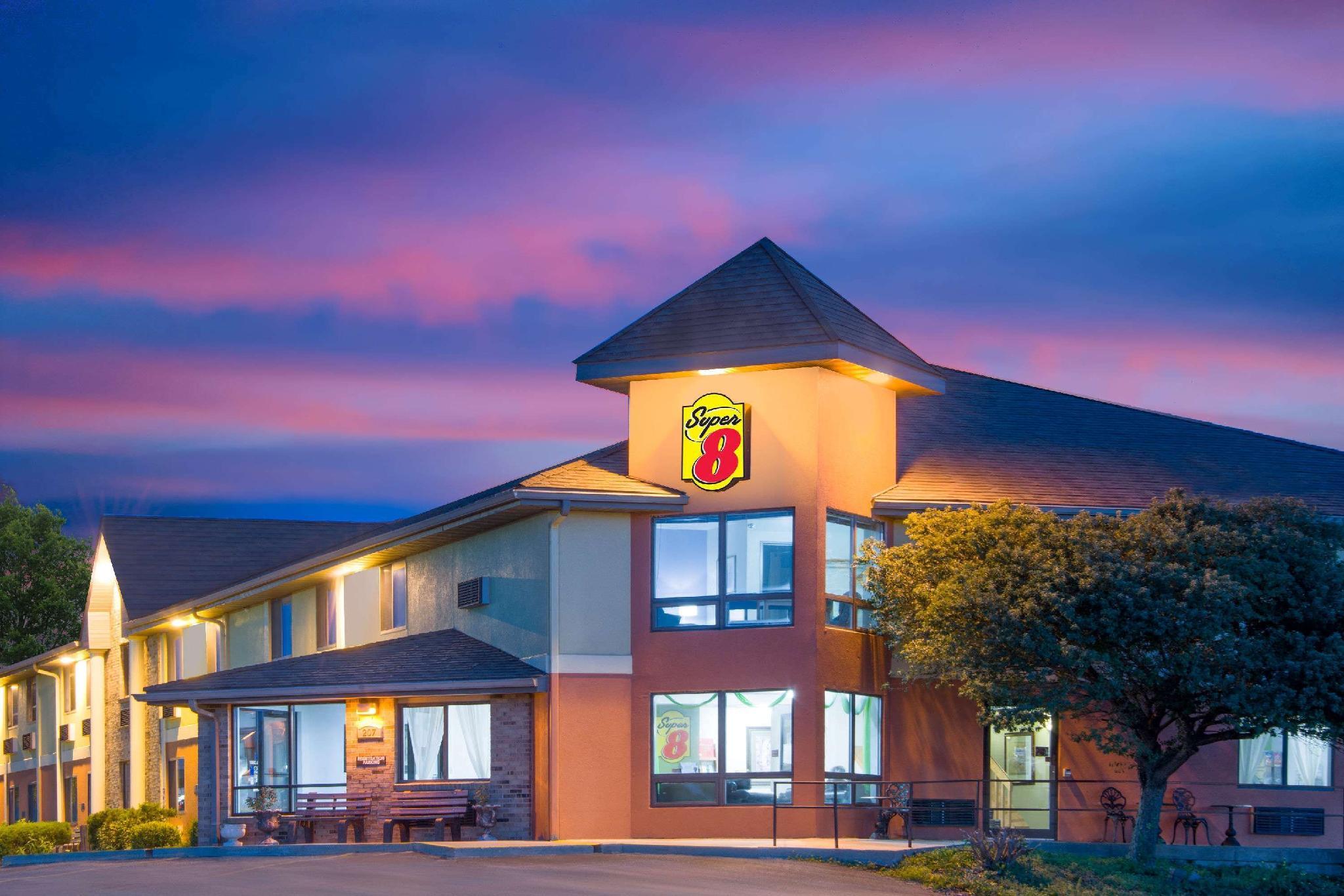 Ngoại cảnh khách sạn