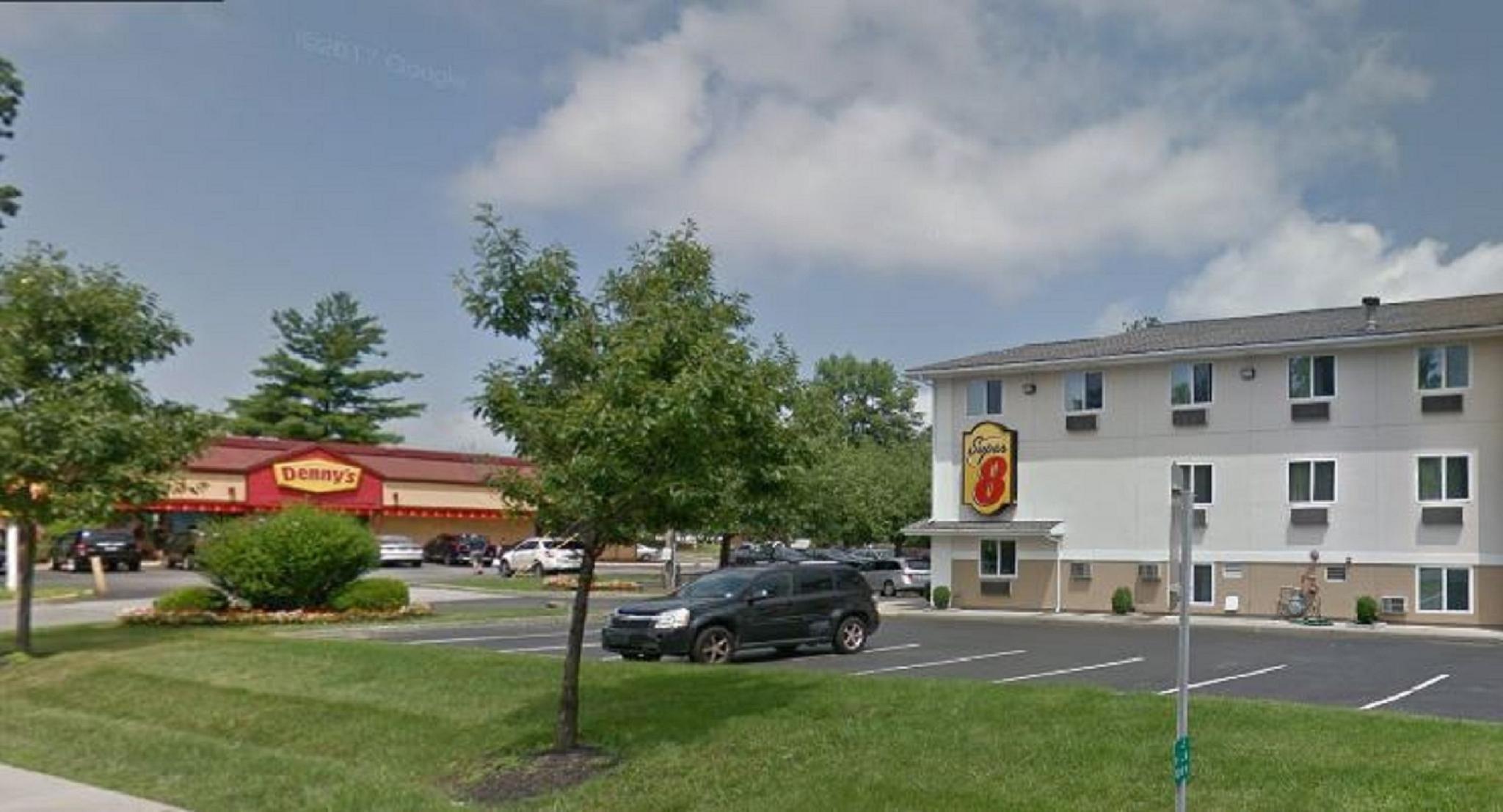 Khu vực xung quanh