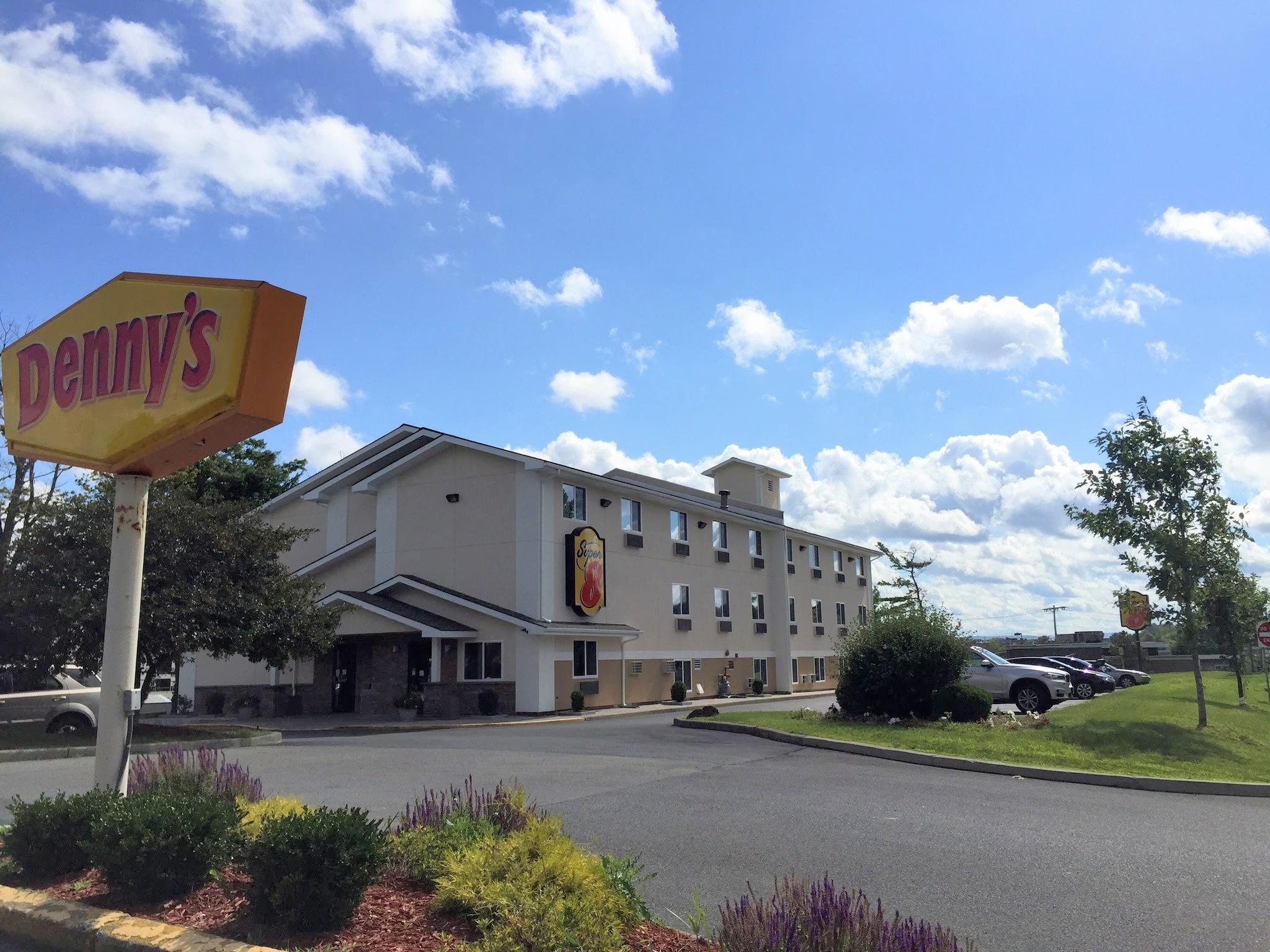 Ngoại cảnh khách sạn