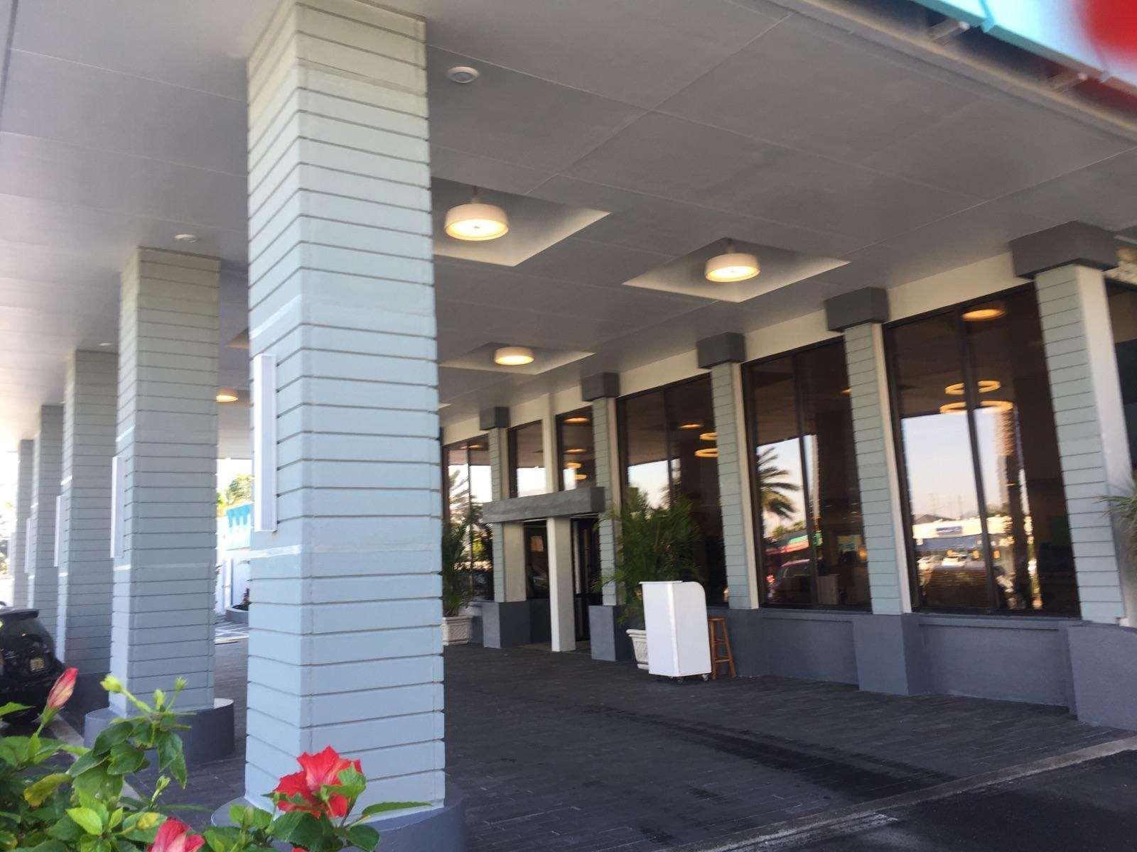 Ngoại cảnh khách sạn