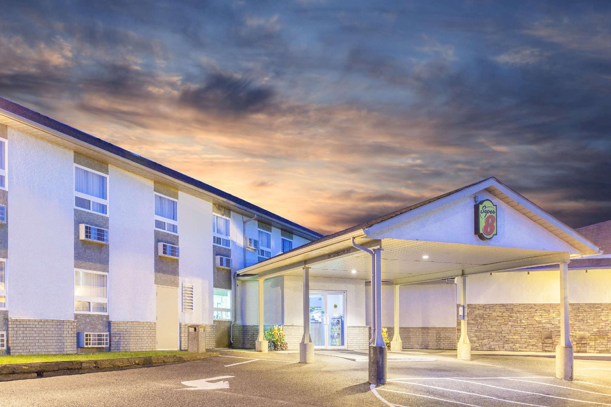 Ngoại cảnh khách sạn