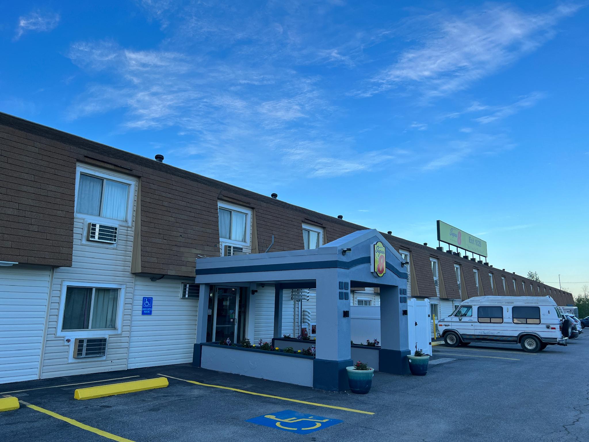 Ngoại cảnh khách sạn