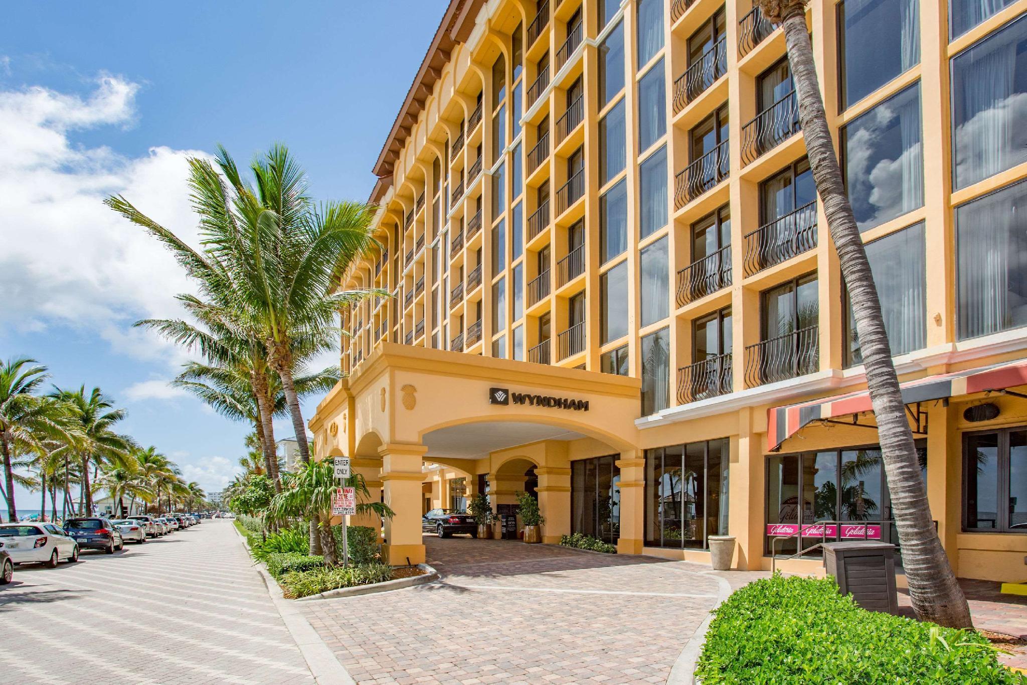 Ngoại cảnh khách sạn