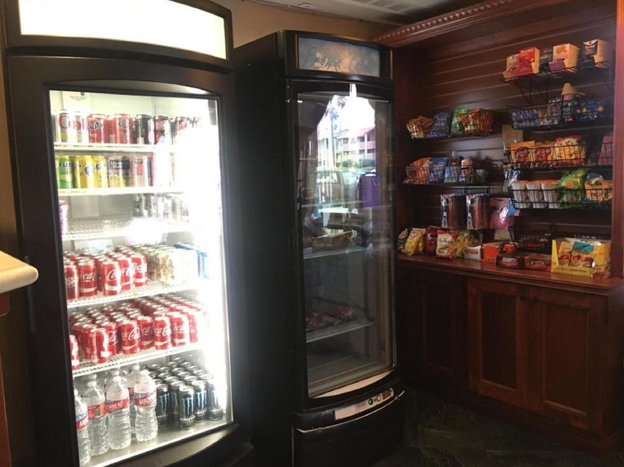 Đồ ăn và thức uống