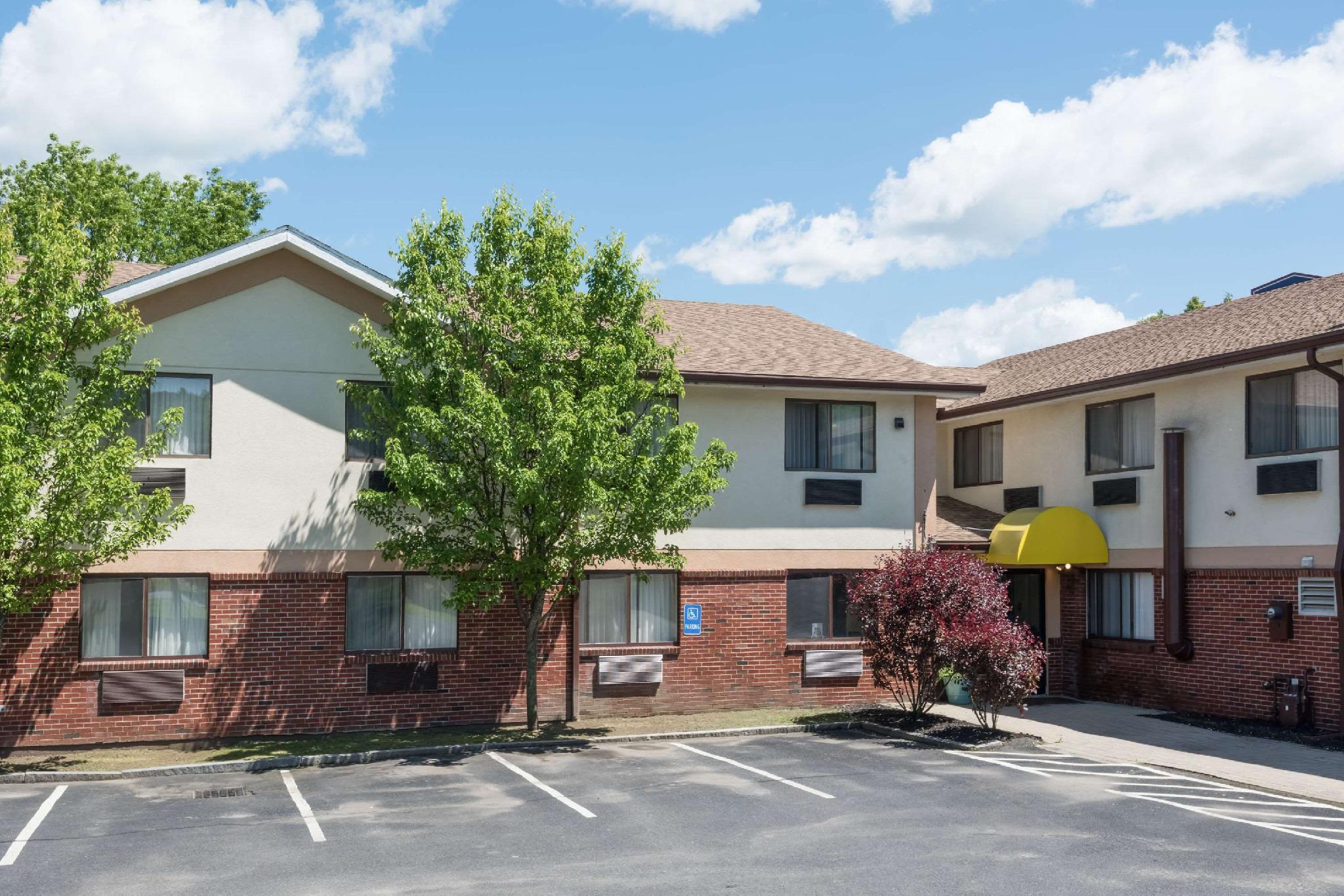 Ngoại cảnh khách sạn