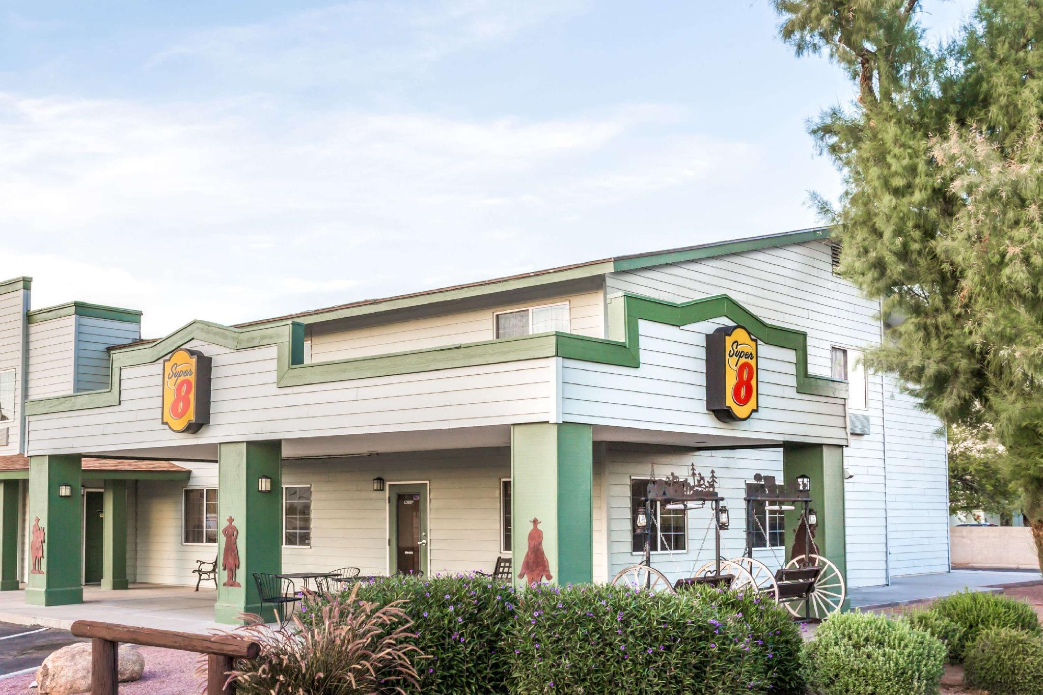 Ngoại cảnh khách sạn