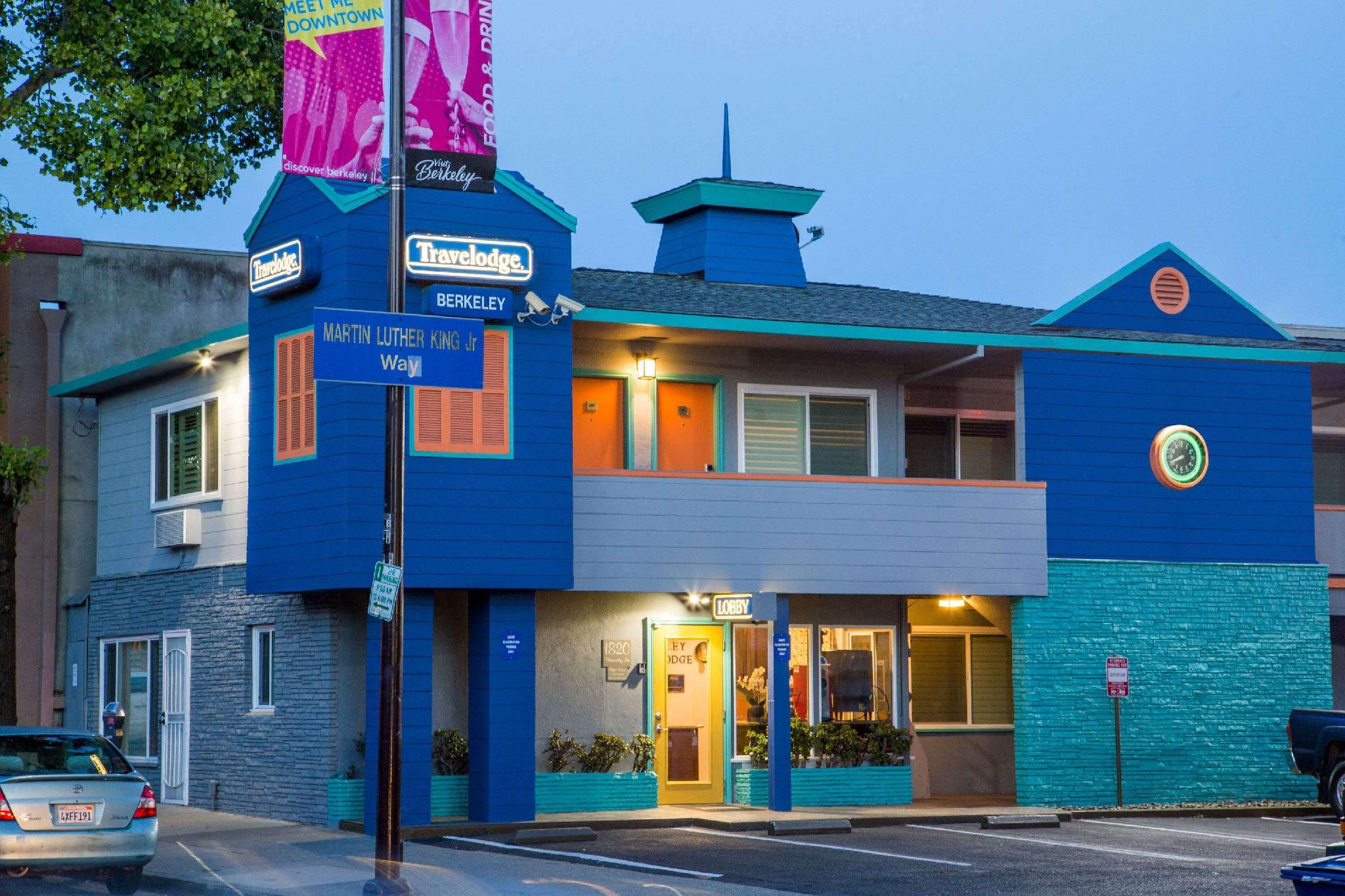 Ngoại cảnh khách sạn