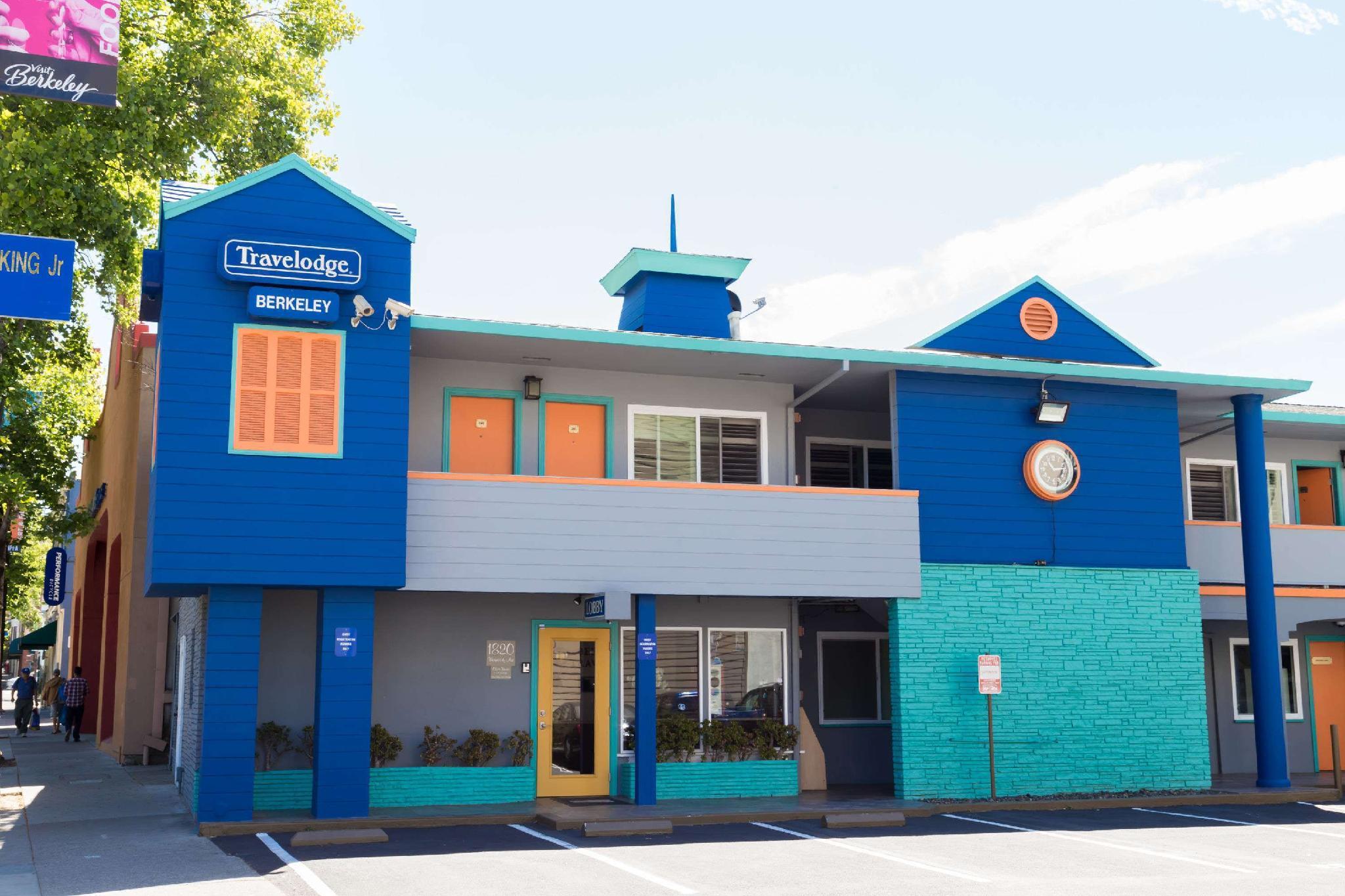 Ngoại cảnh khách sạn