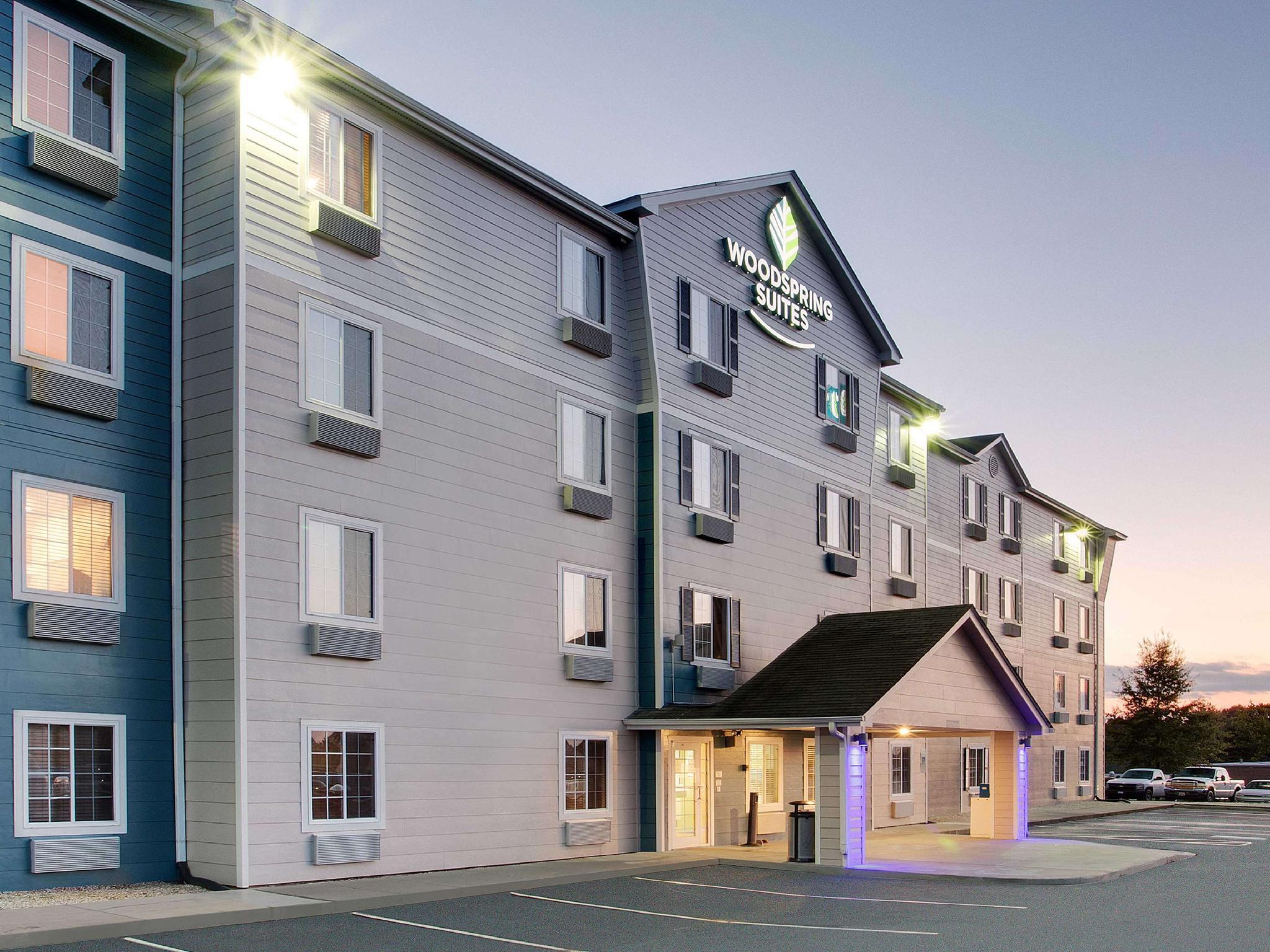 Ngoại cảnh khách sạn