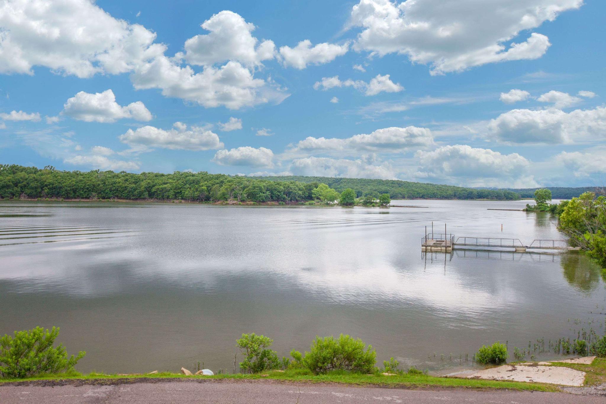 Khu vực xung quanh