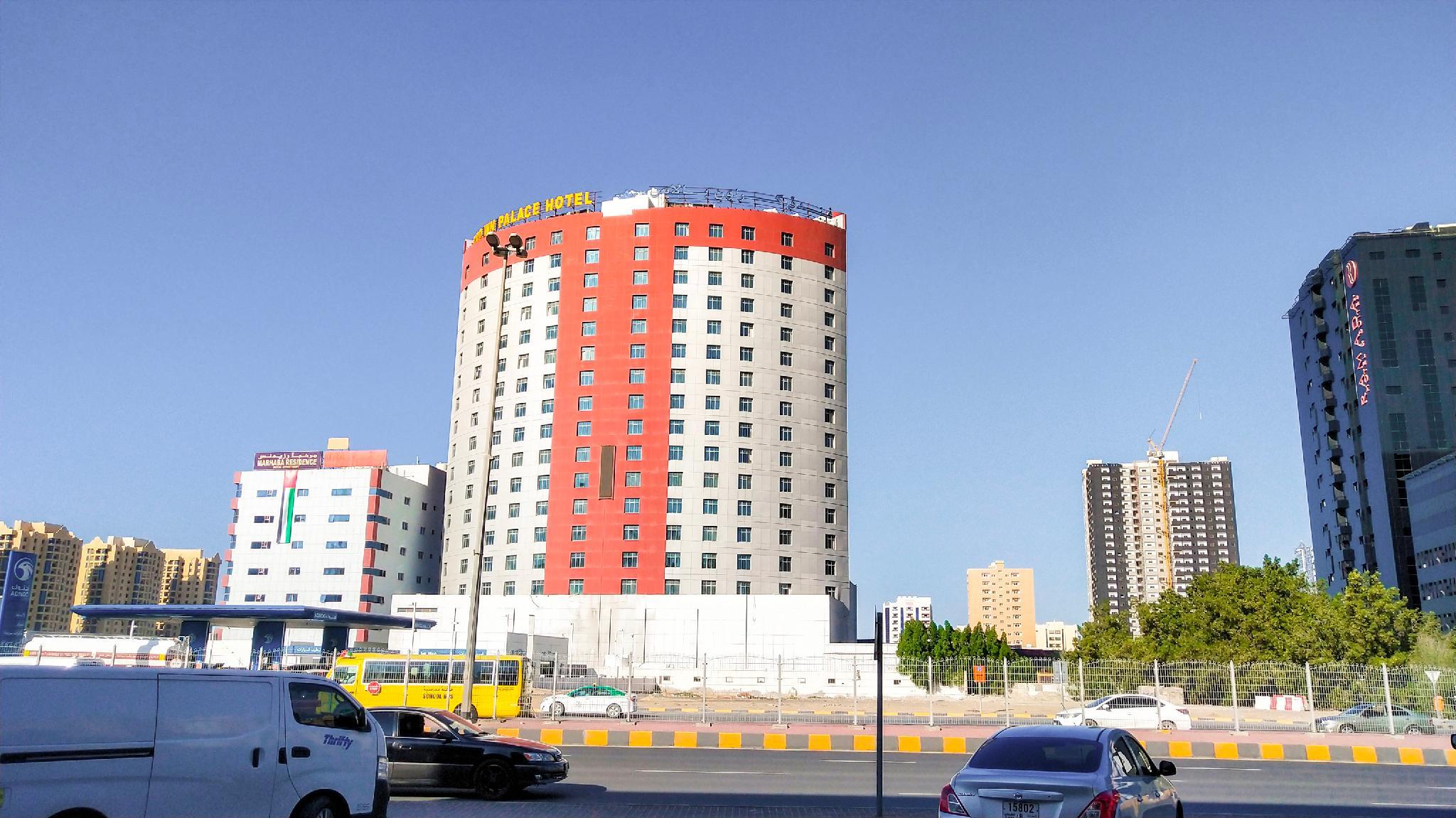 Ngoại cảnh khách sạn