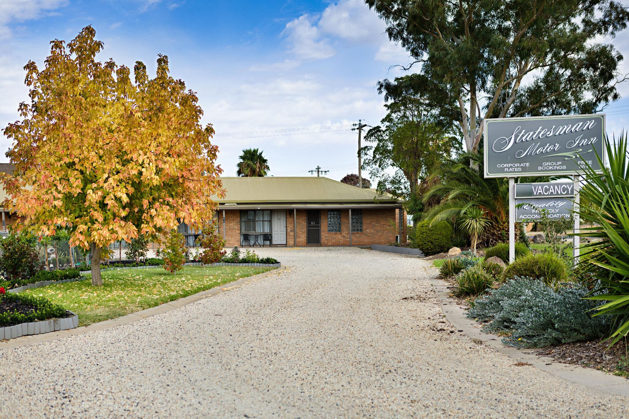 Ngoại cảnh khách sạn