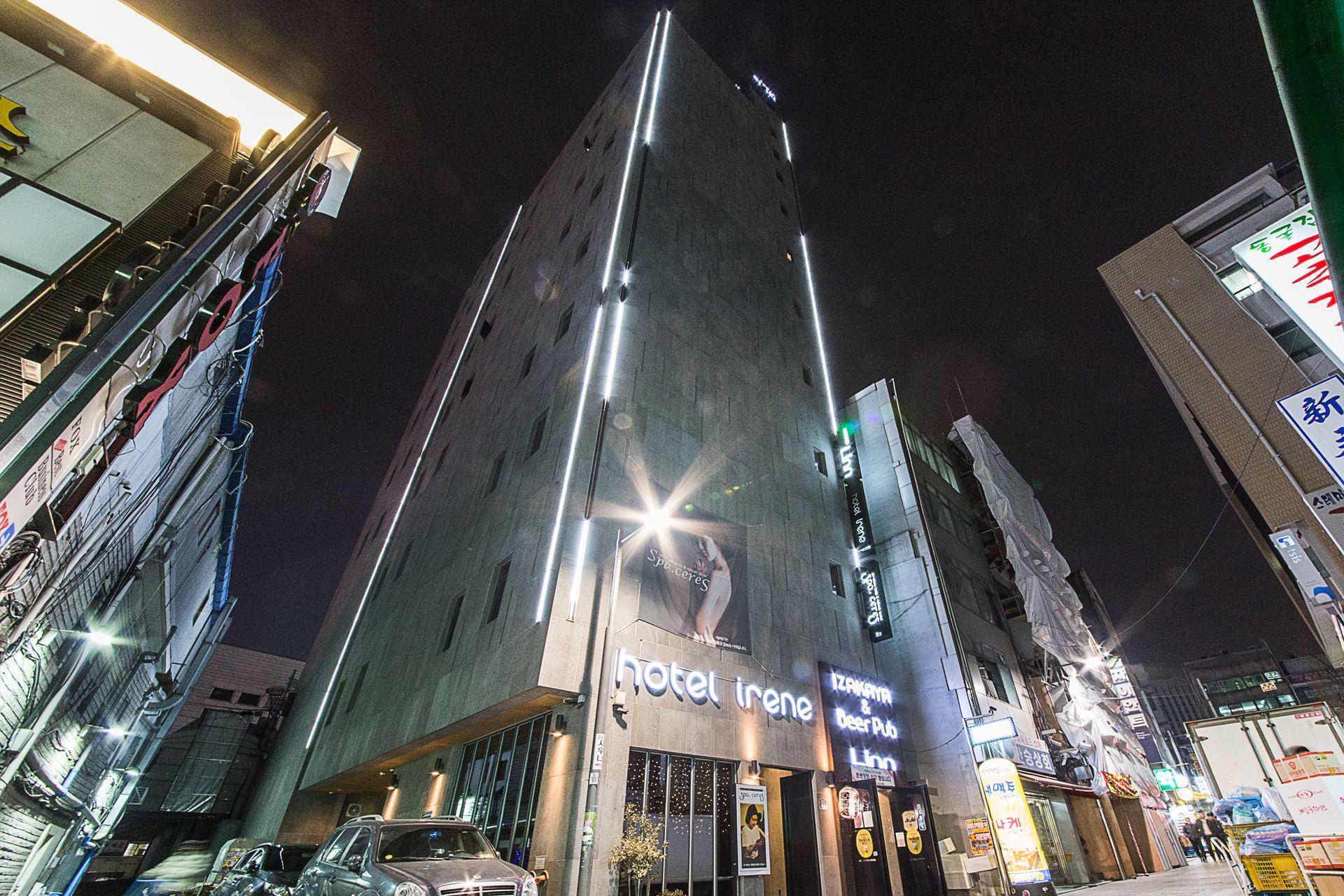 Ngoại cảnh khách sạn