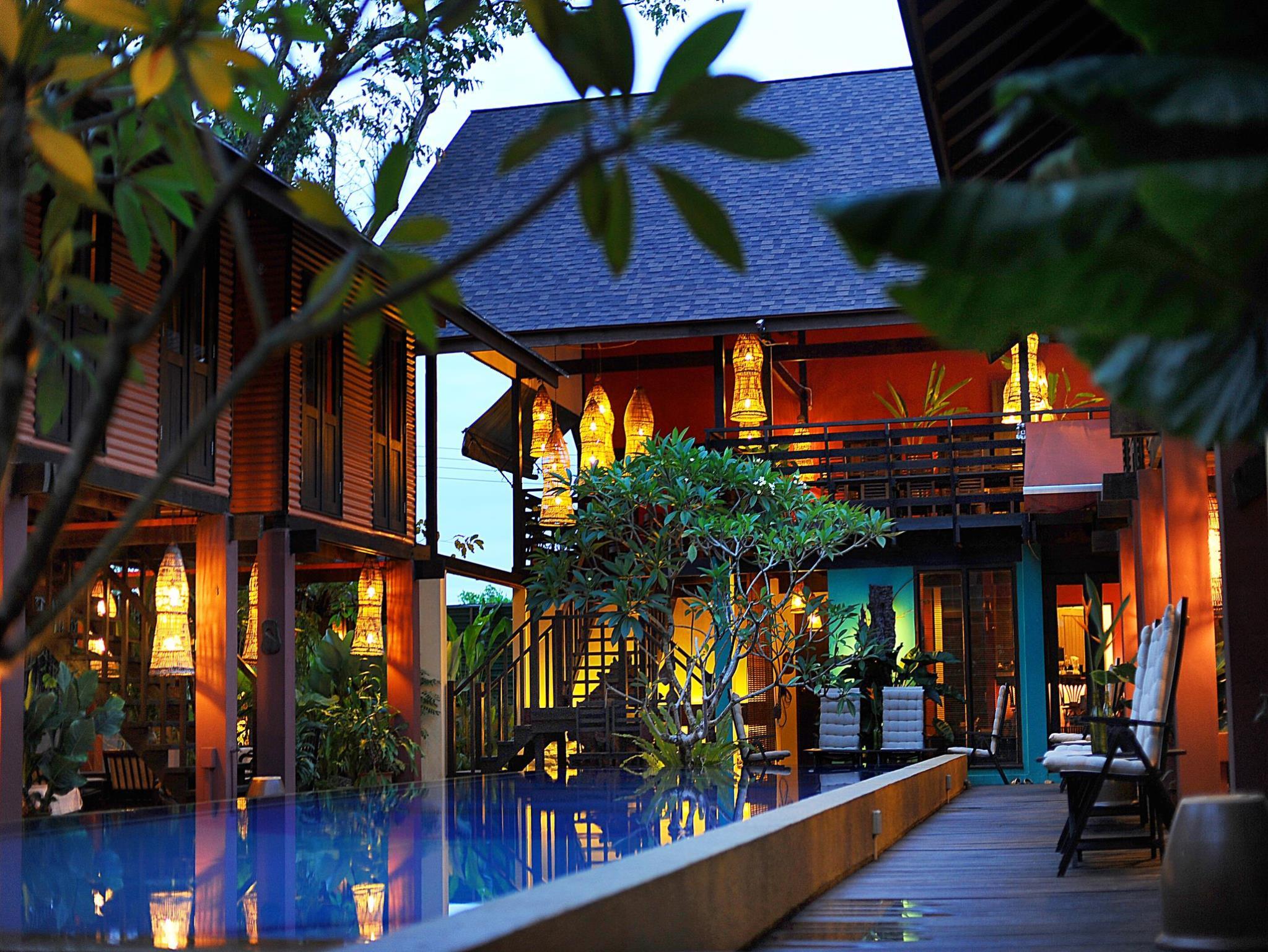 Ngoại cảnh khách sạn