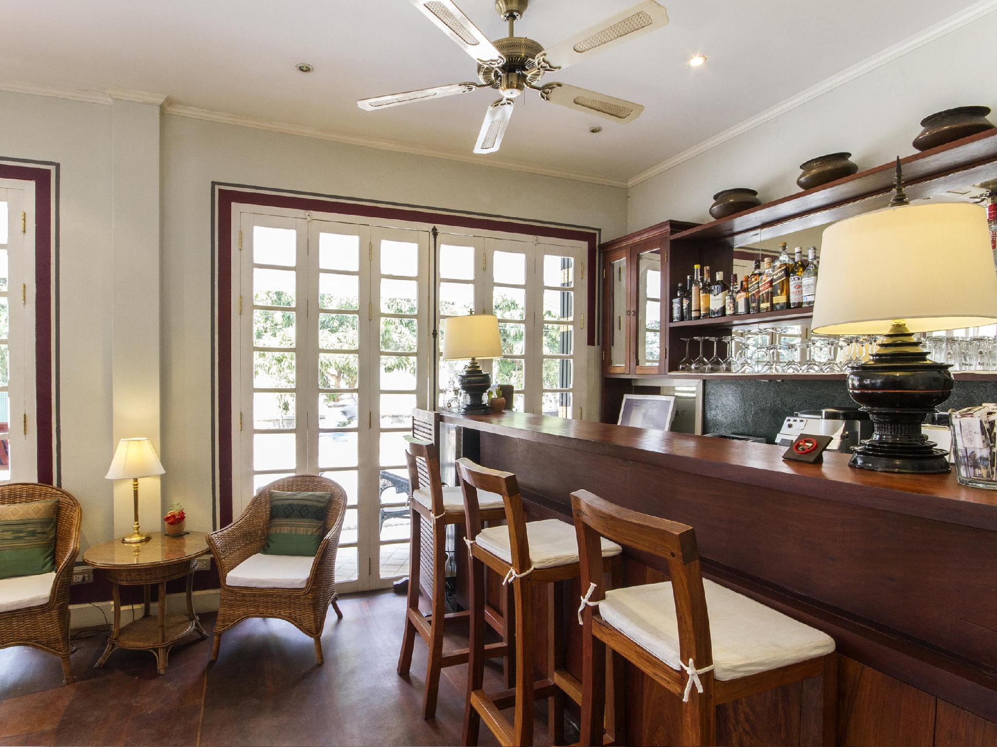 Đồ ăn và thức uống