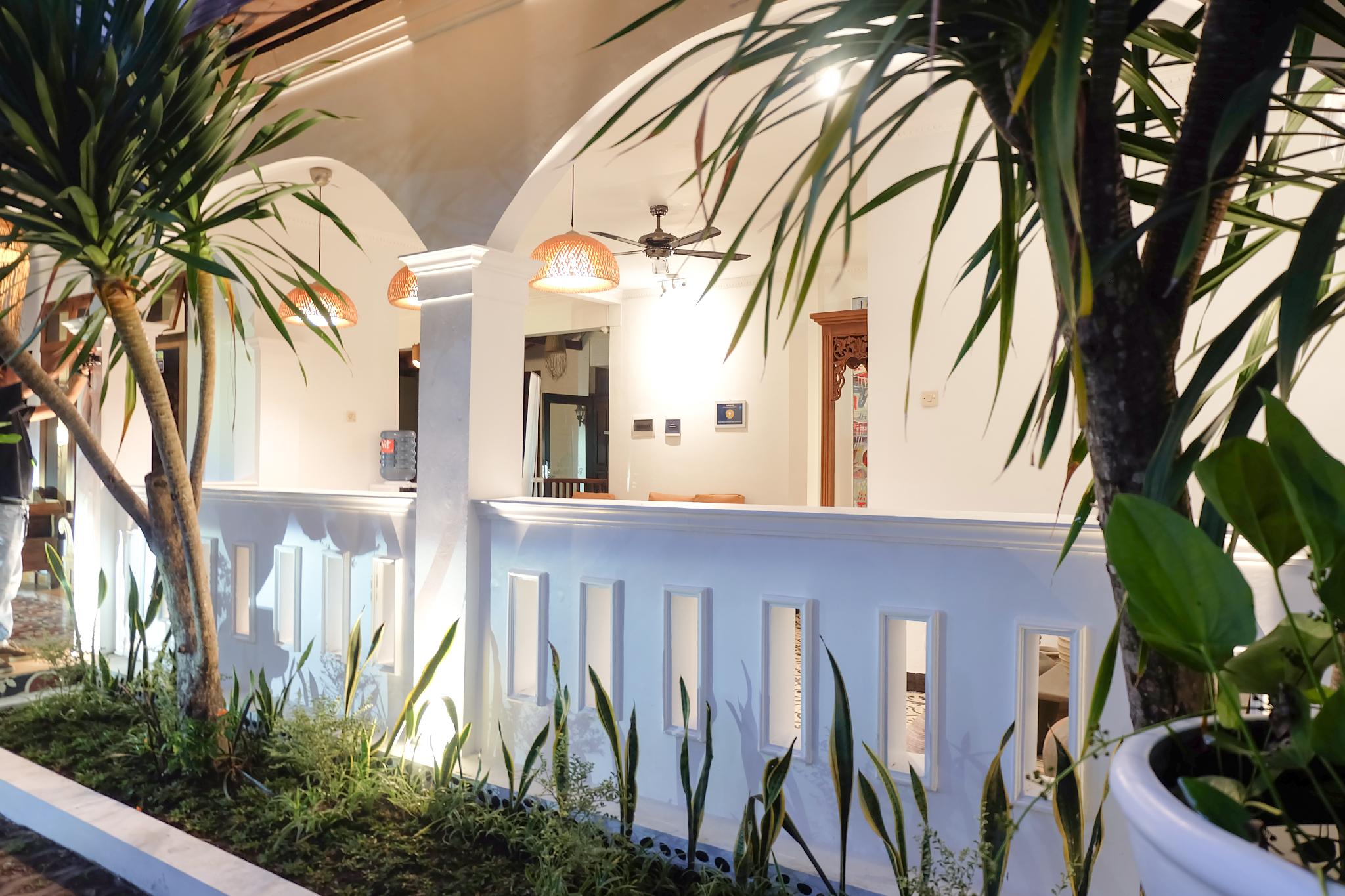 Ngoại cảnh khách sạn