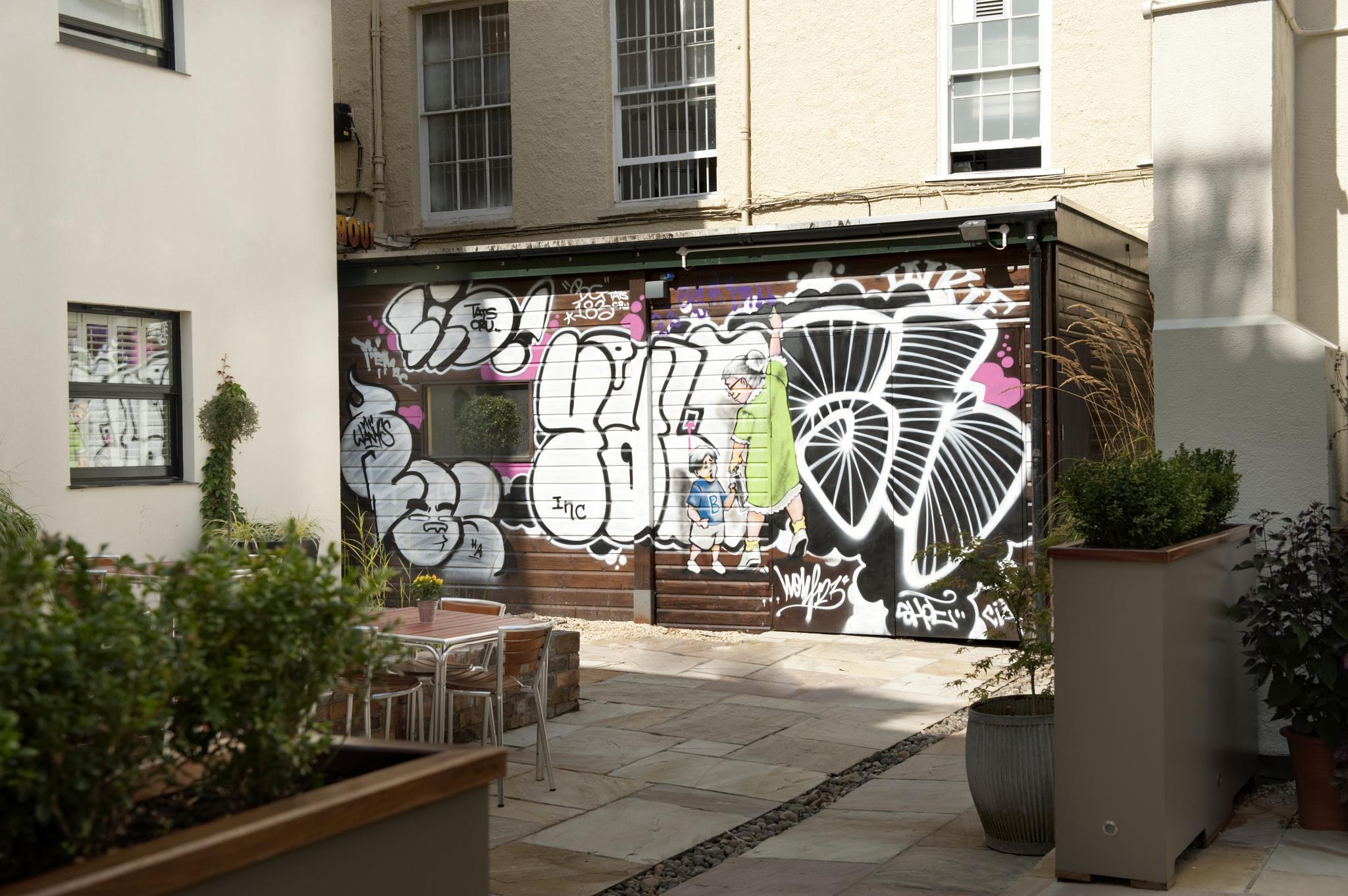 Ngoại cảnh khách sạn