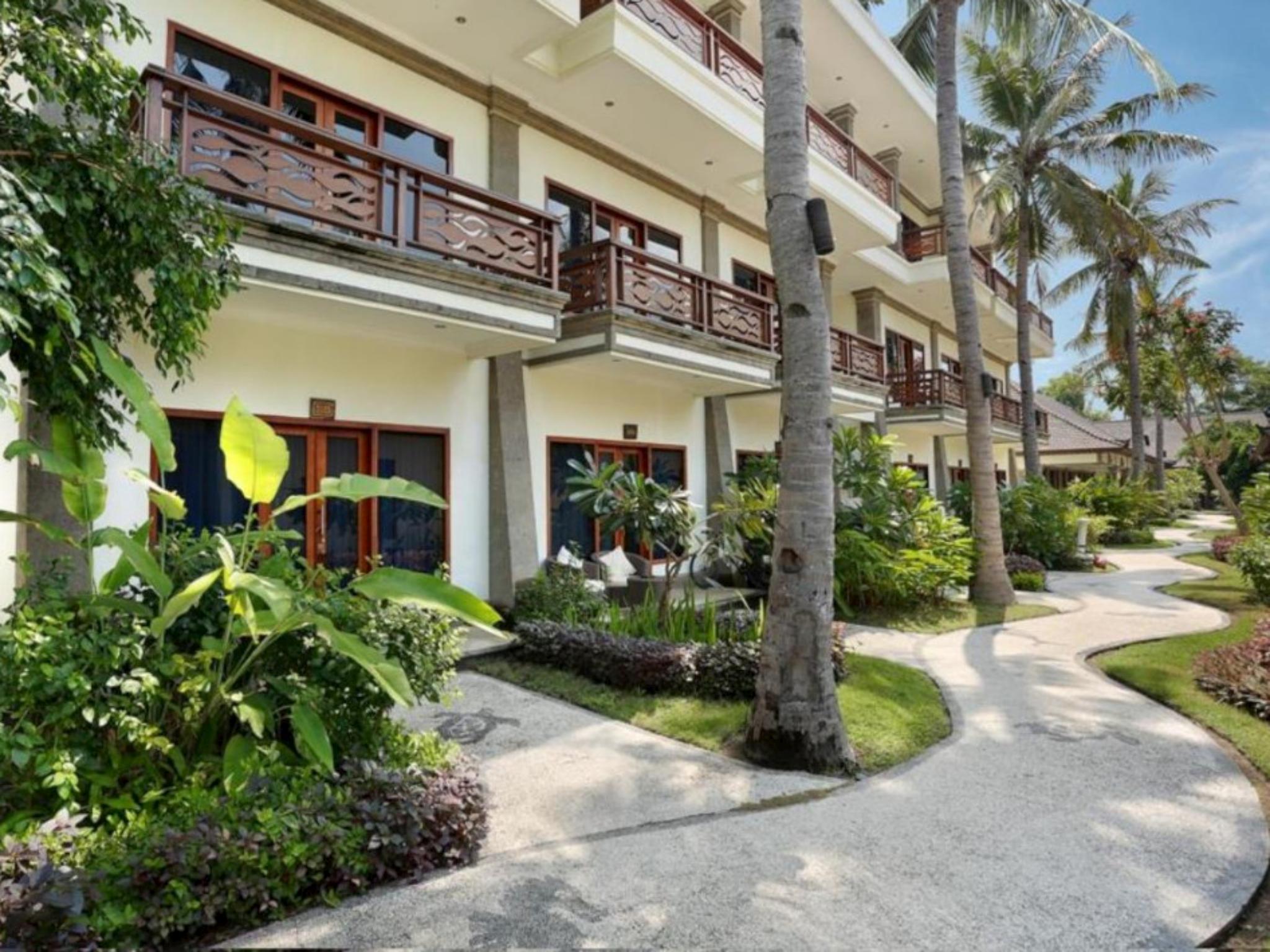 Ngoại cảnh khách sạn