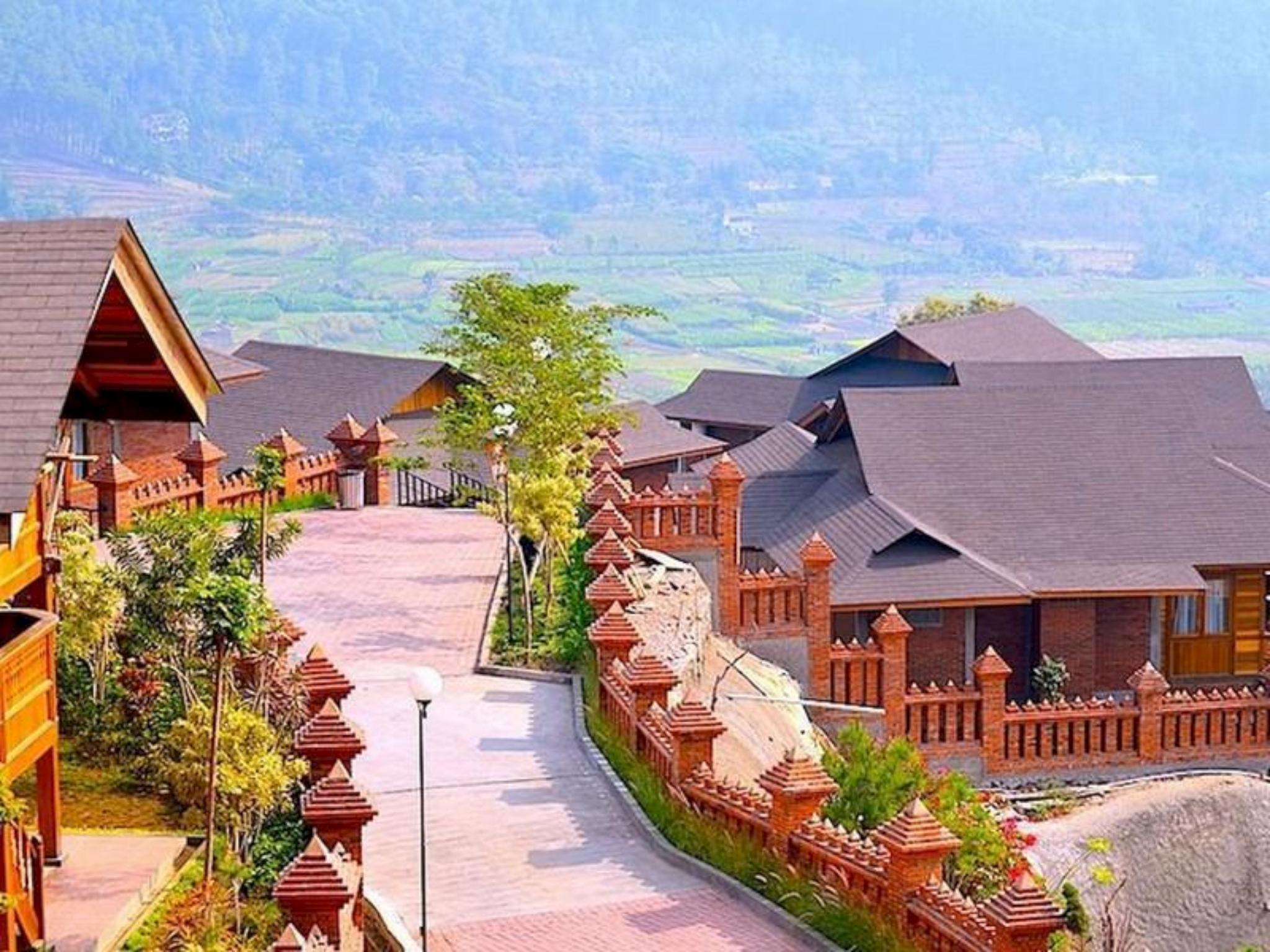 Khu vực xung quanh