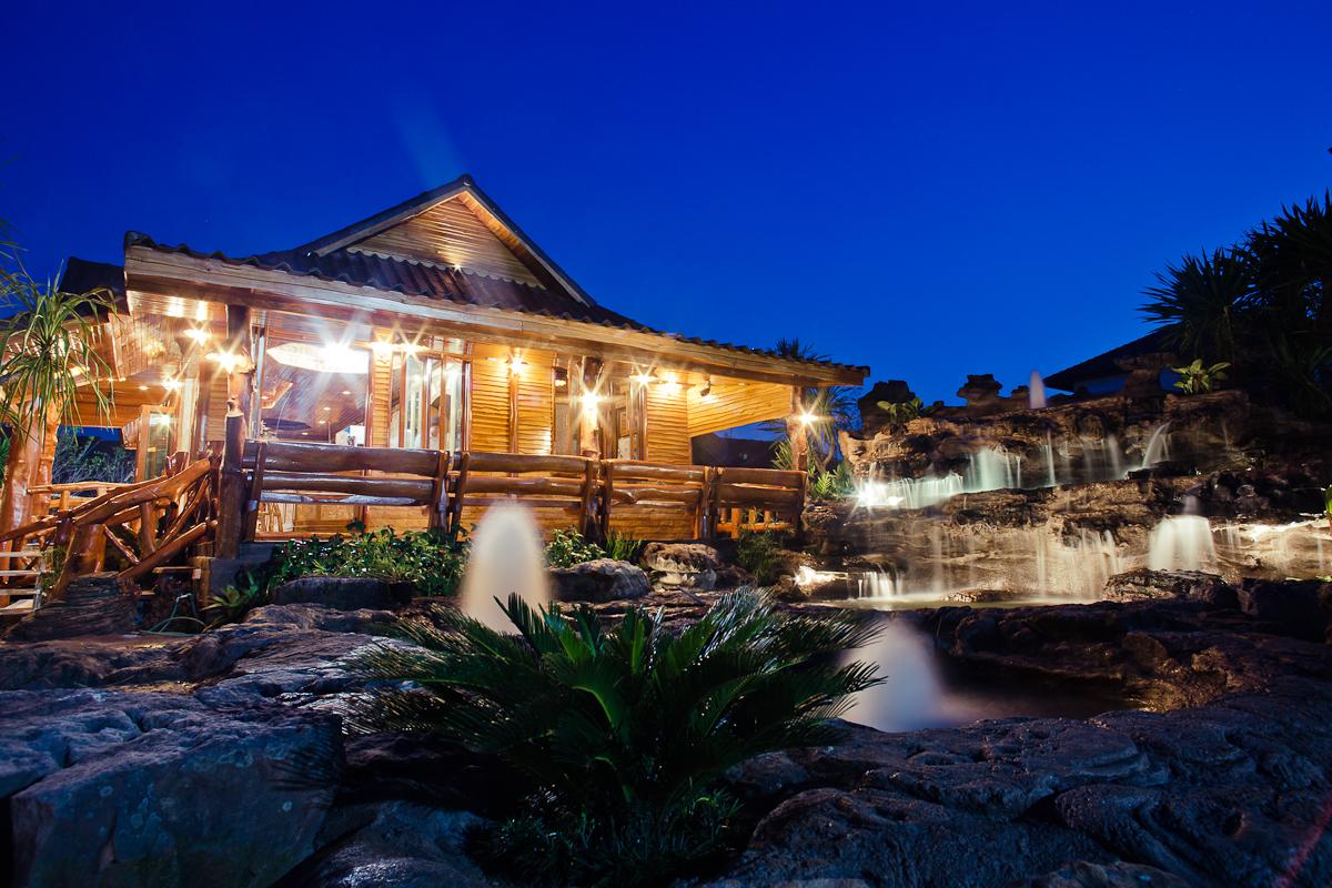 Ngoại cảnh khách sạn