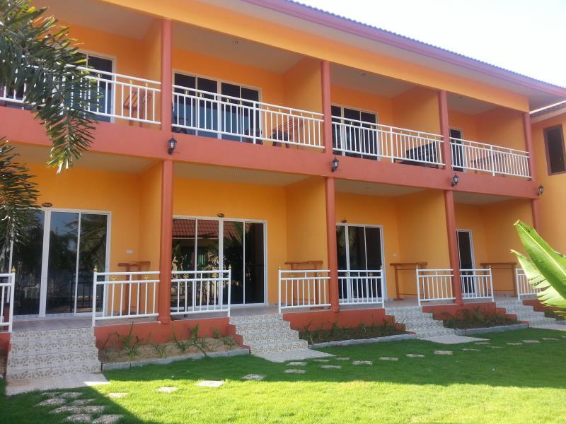 Ngoại cảnh khách sạn