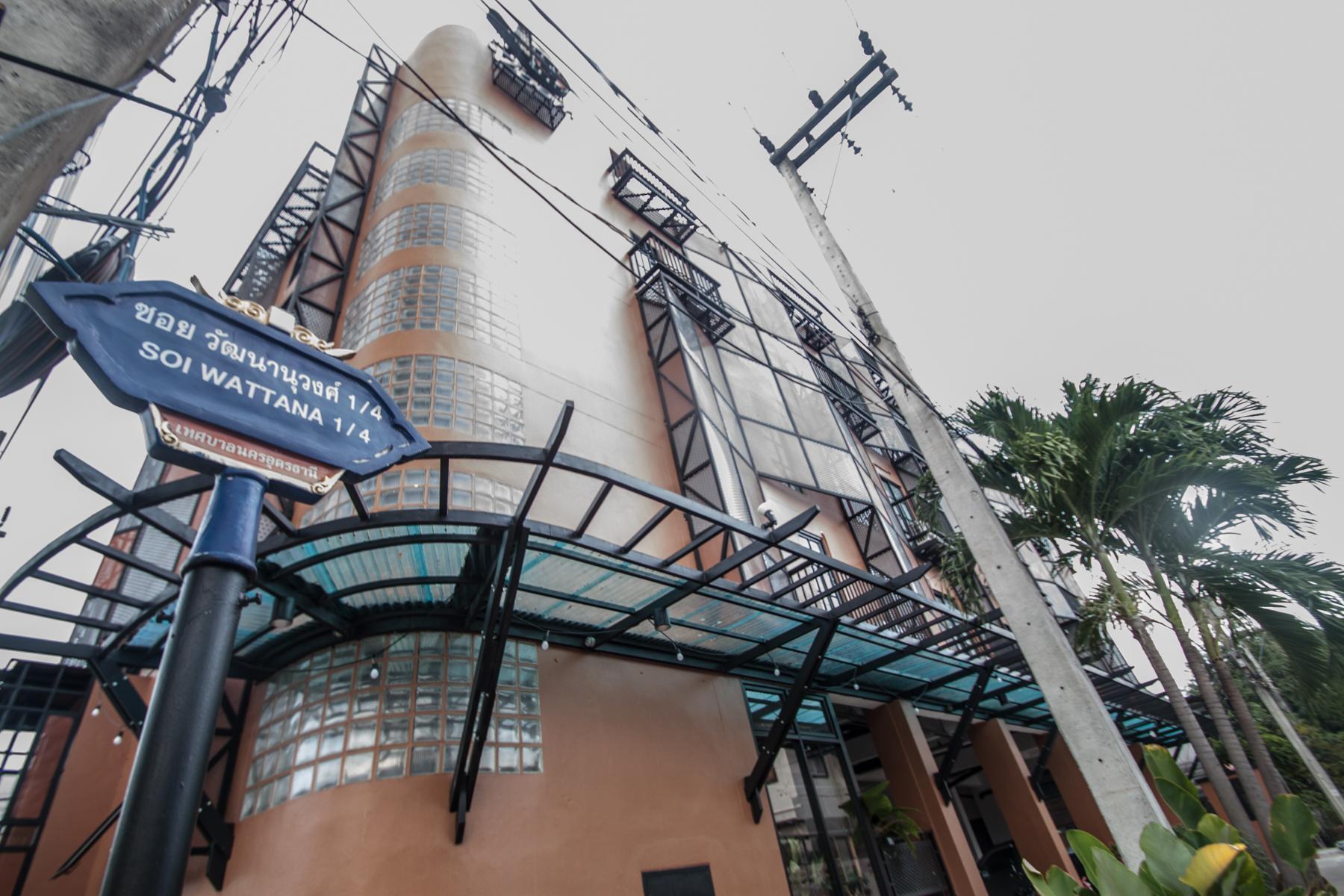 Ngoại cảnh khách sạn