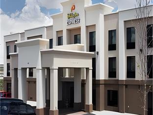 Ngoại cảnh khách sạn