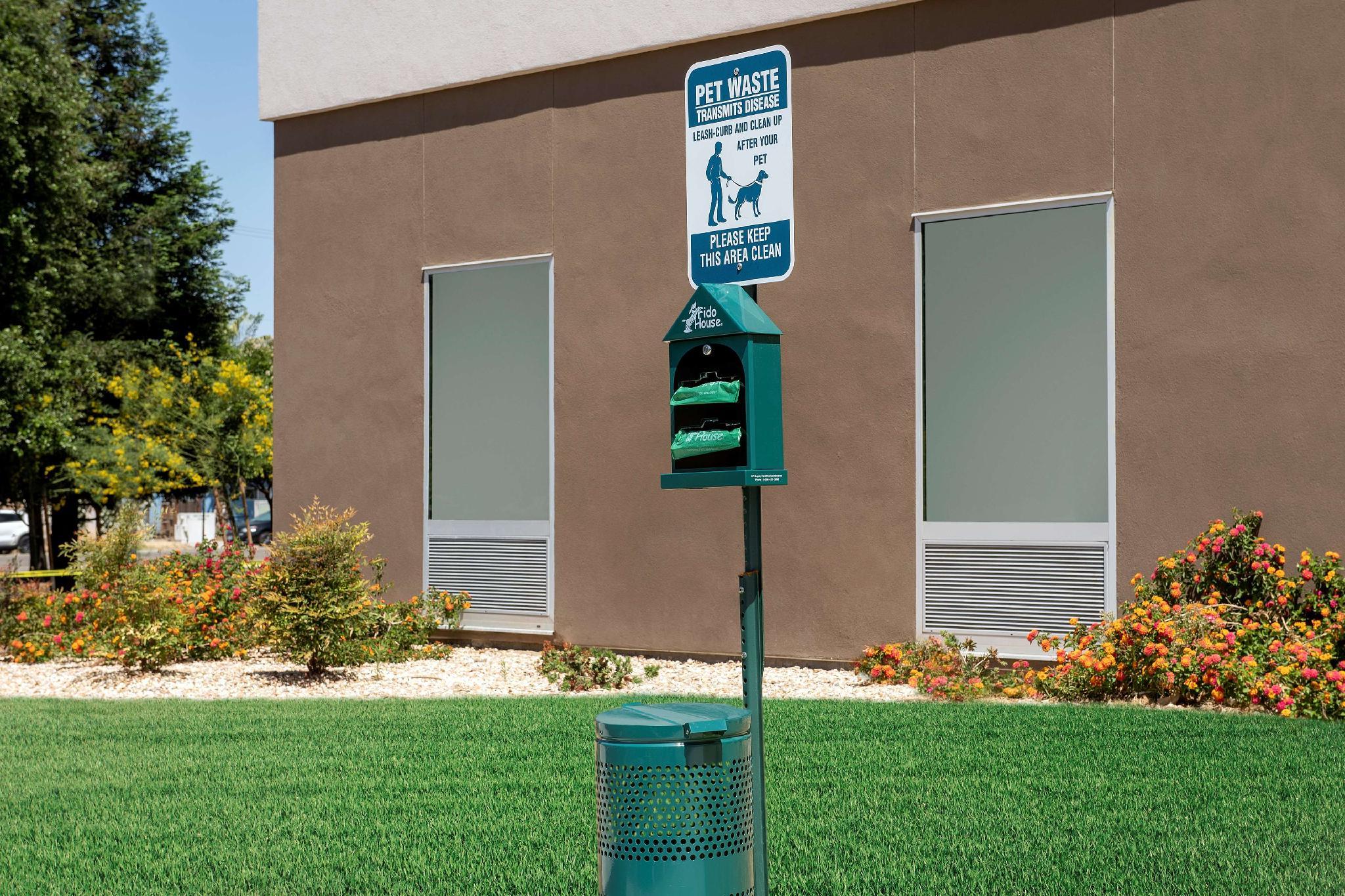 Ngoại cảnh khách sạn