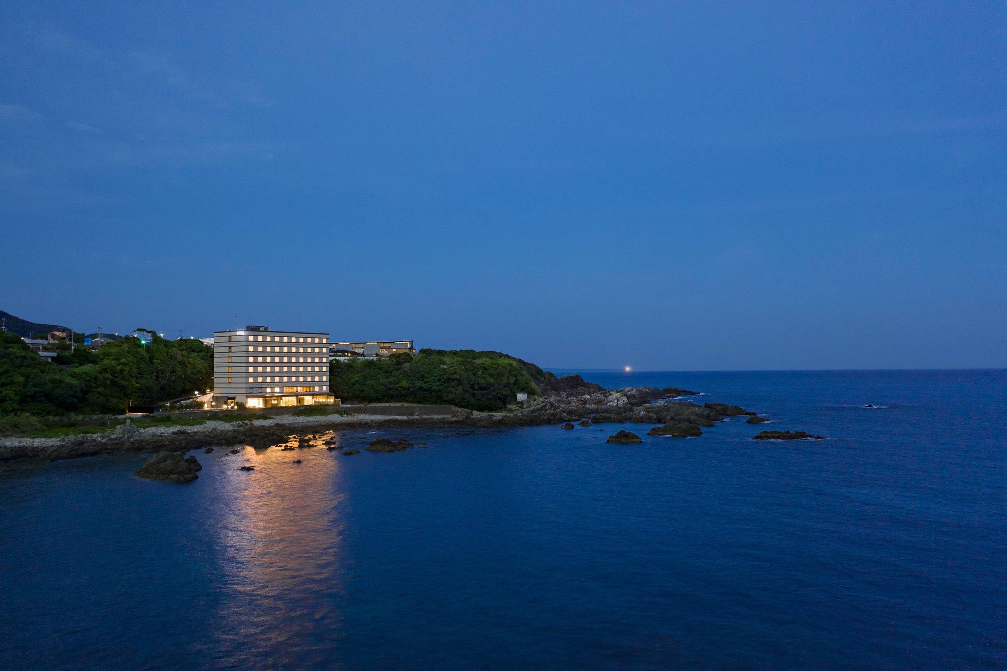 Ngoại cảnh khách sạn