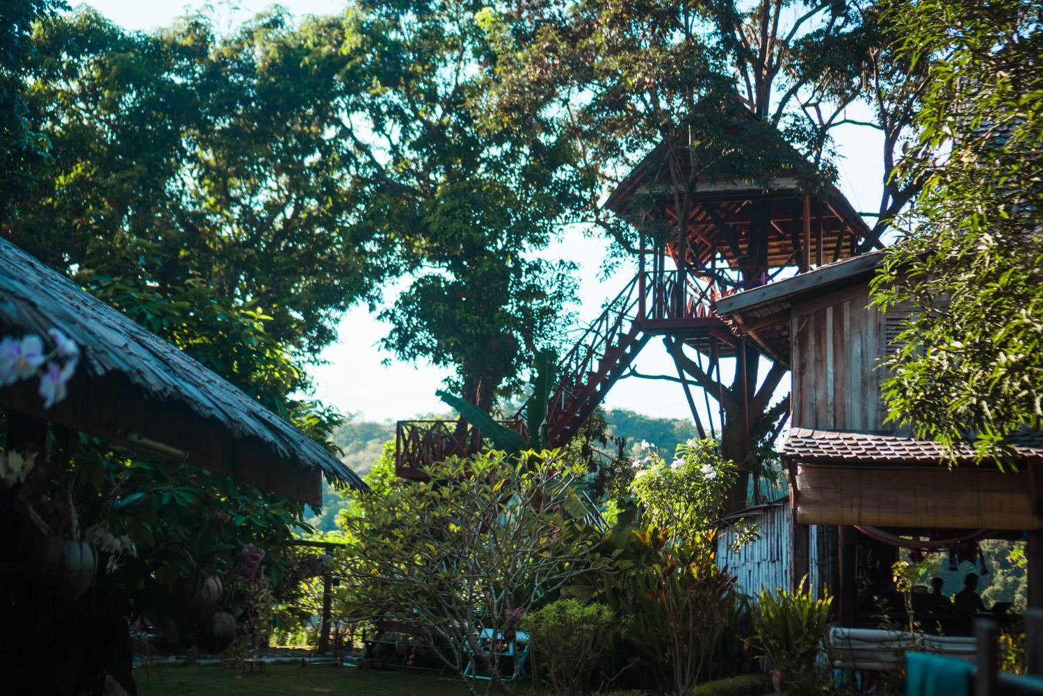 Ngoại cảnh khách sạn