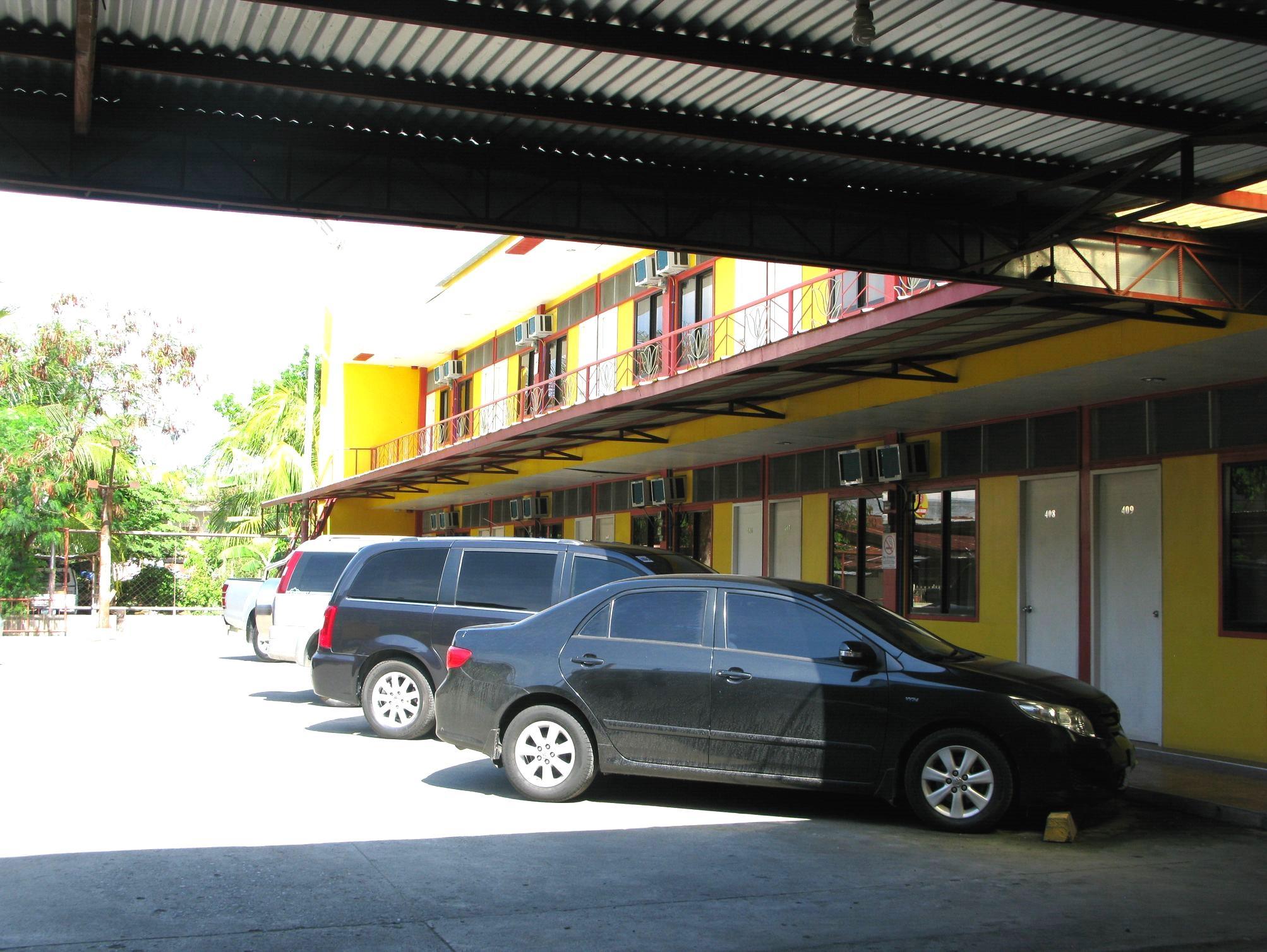 Khu vực xung quanh