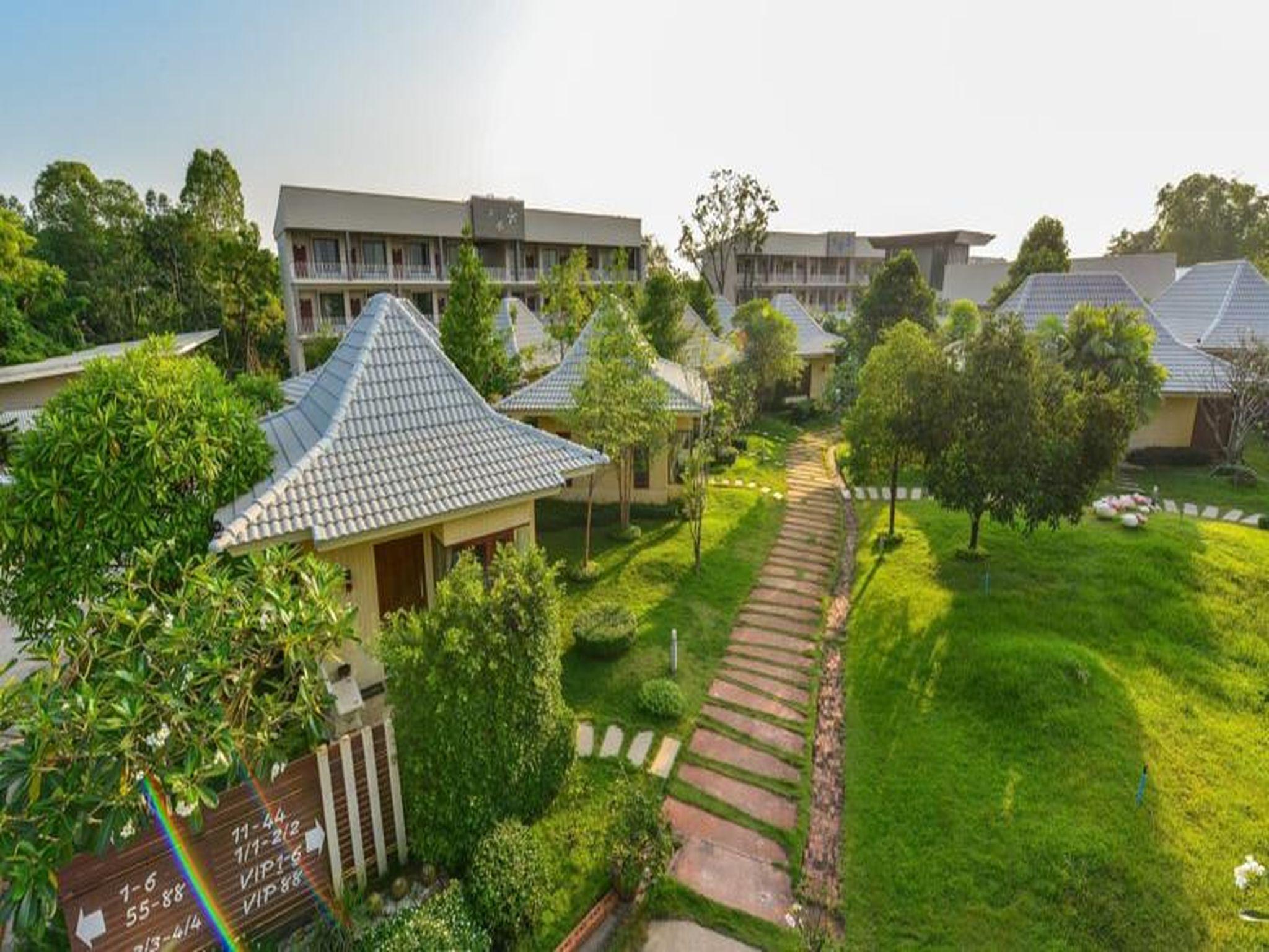 Ngoại cảnh khách sạn