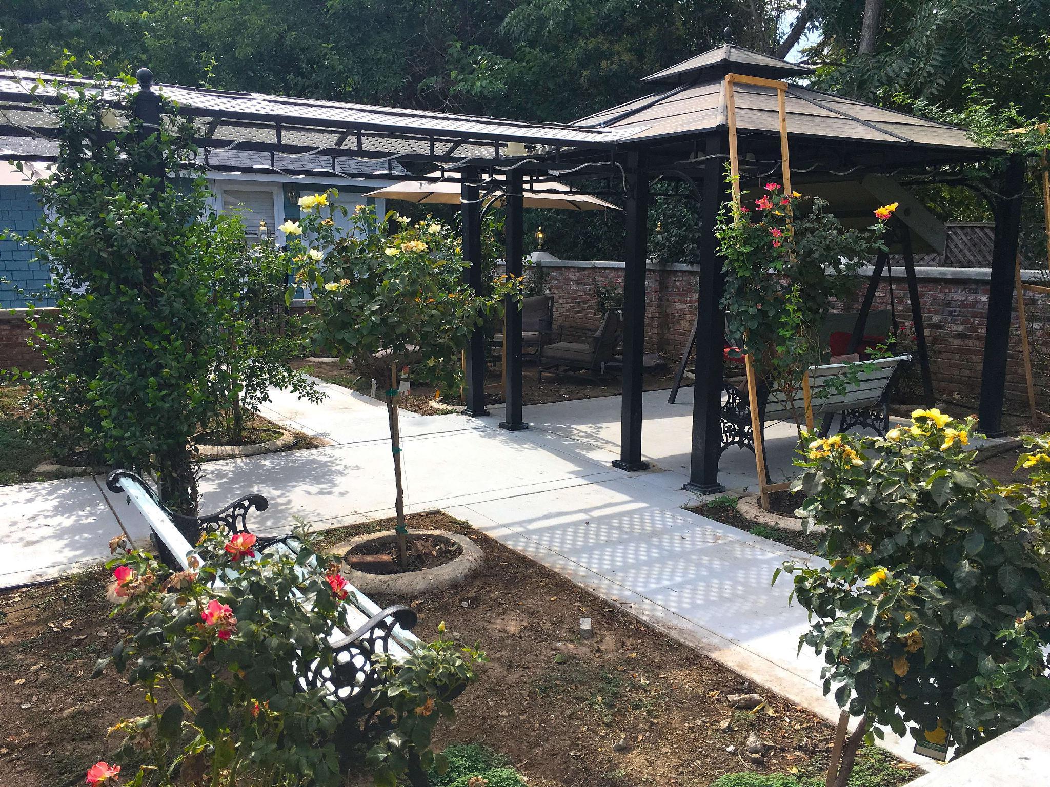 Ngoại cảnh khách sạn