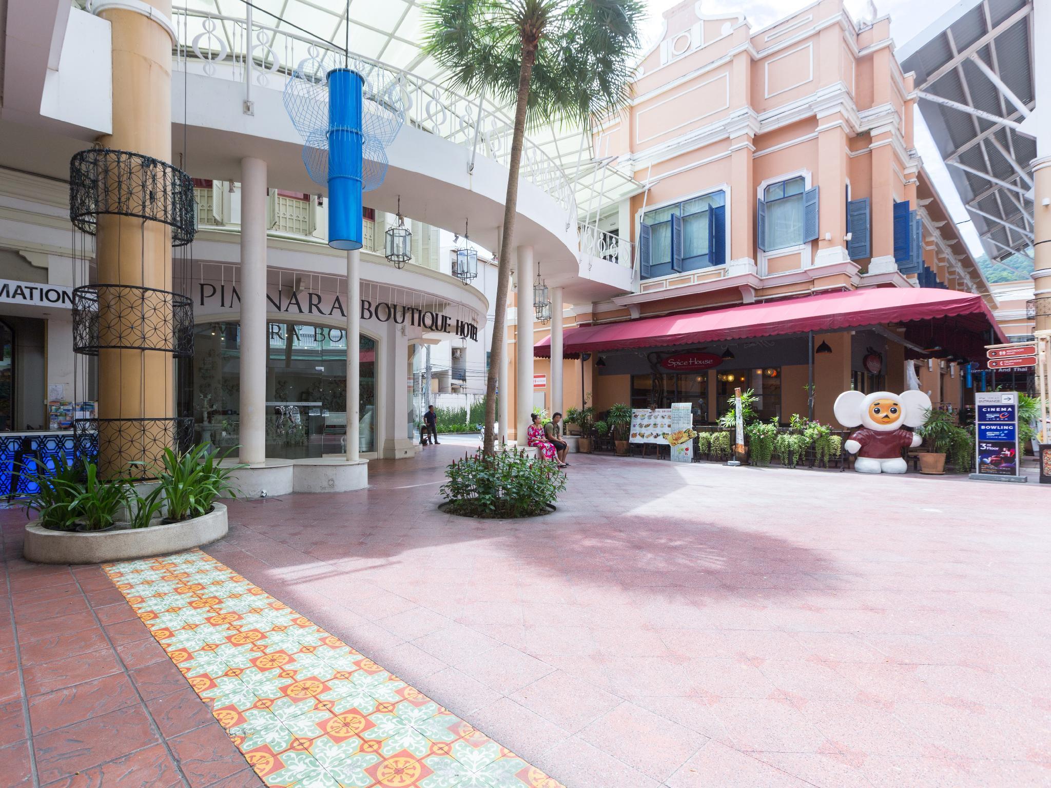 Ngoại cảnh khách sạn