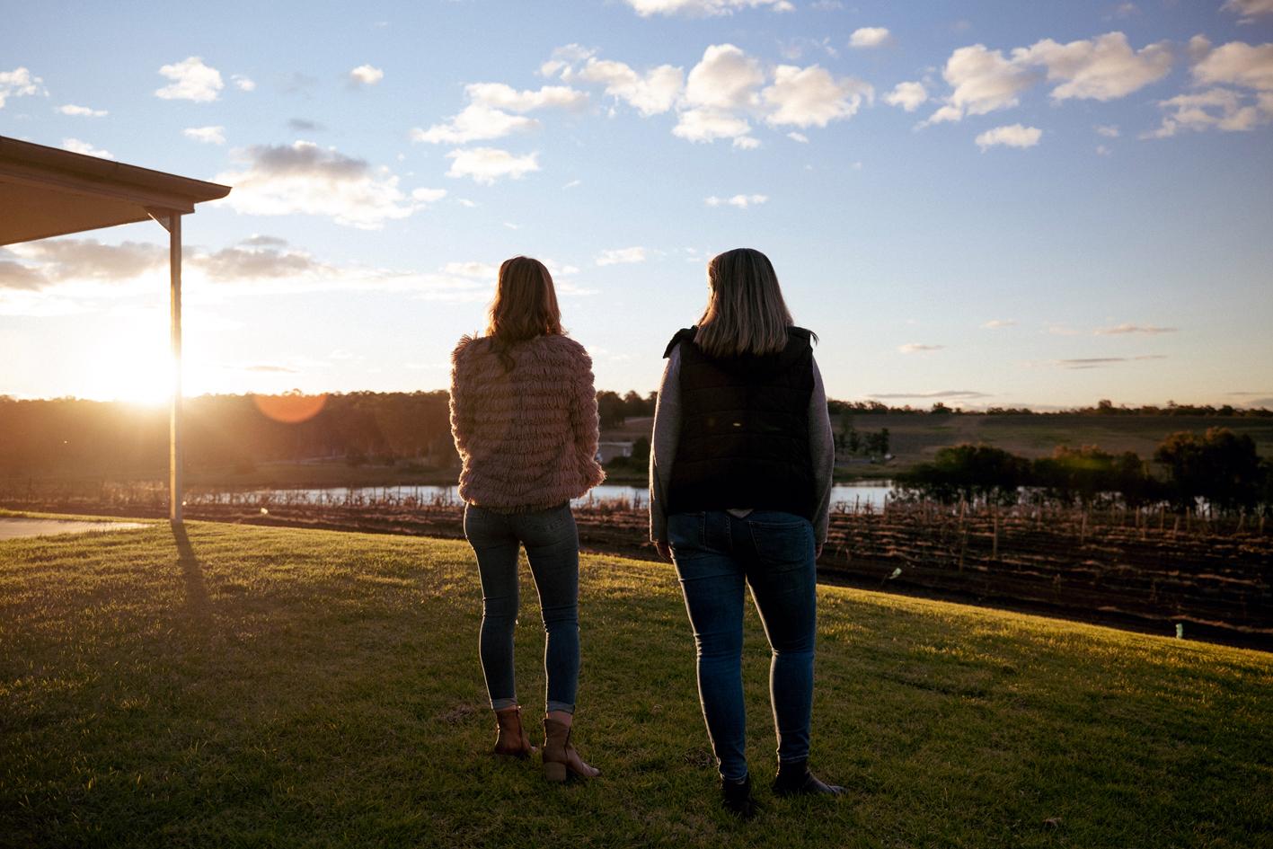 Khu vực xung quanh