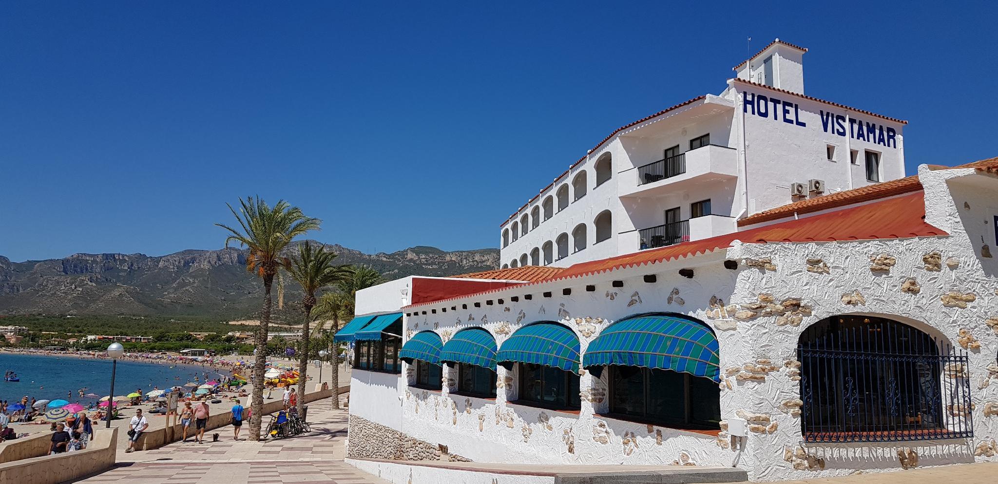 Ngoại cảnh khách sạn