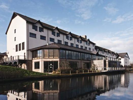 Ngoại cảnh khách sạn