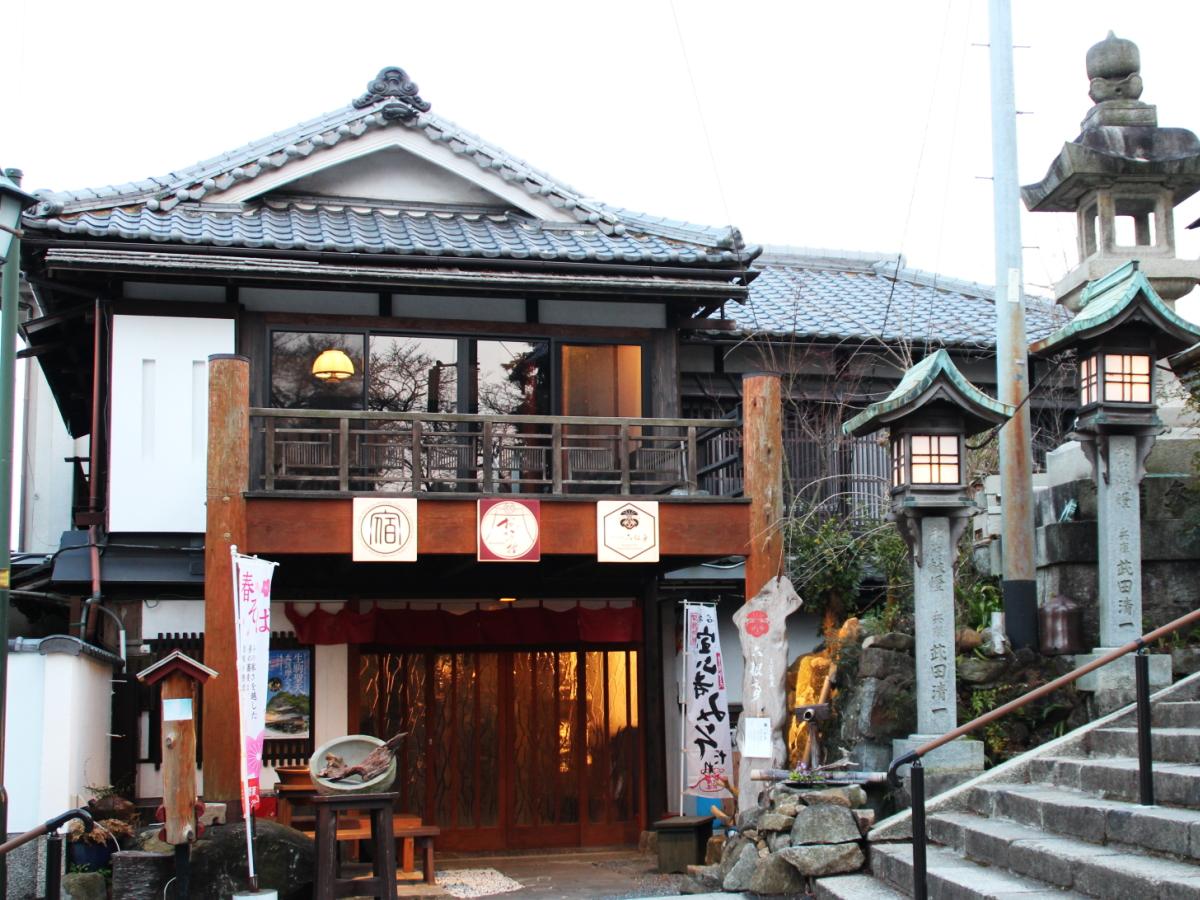 Ngoại cảnh khách sạn