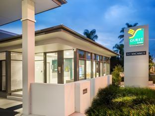 Ngoại cảnh khách sạn