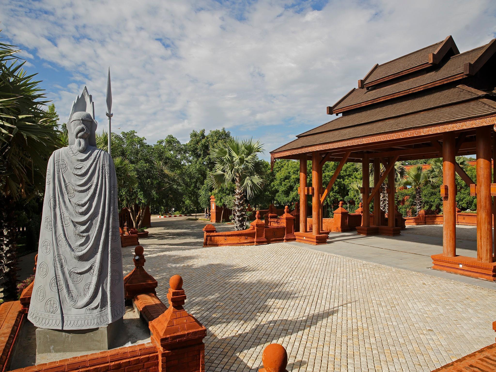 Ngoại cảnh khách sạn