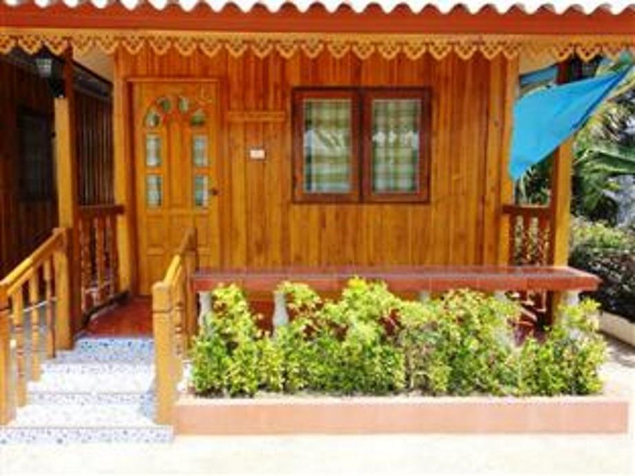 Khu vực xung quanh